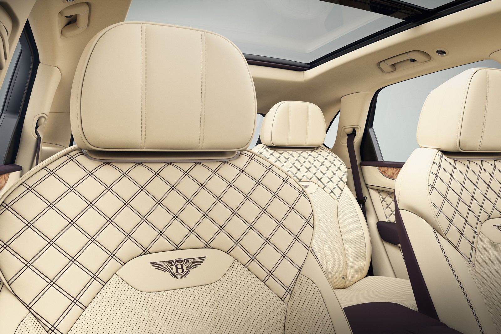 MULLINER CELEBRA SEU 1.000º PROJETO COM EDIÇÃO ESPECIAL DO BENTLEY BENTAYGA, foto 3