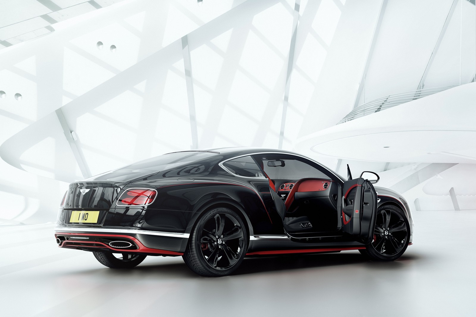 MULLINER CELEBRA SEU 1.000º PROJETO COM EDIÇÃO ESPECIAL DO BENTLEY BENTAYGA, foto 4