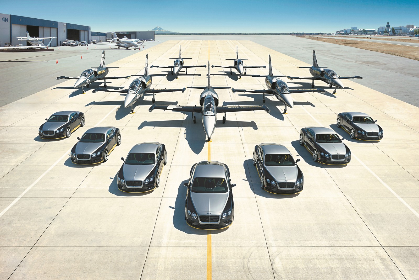 MULLINER CELEBRA SEU 1.000º PROJETO COM EDIÇÃO ESPECIAL DO BENTLEY BENTAYGA, foto 5