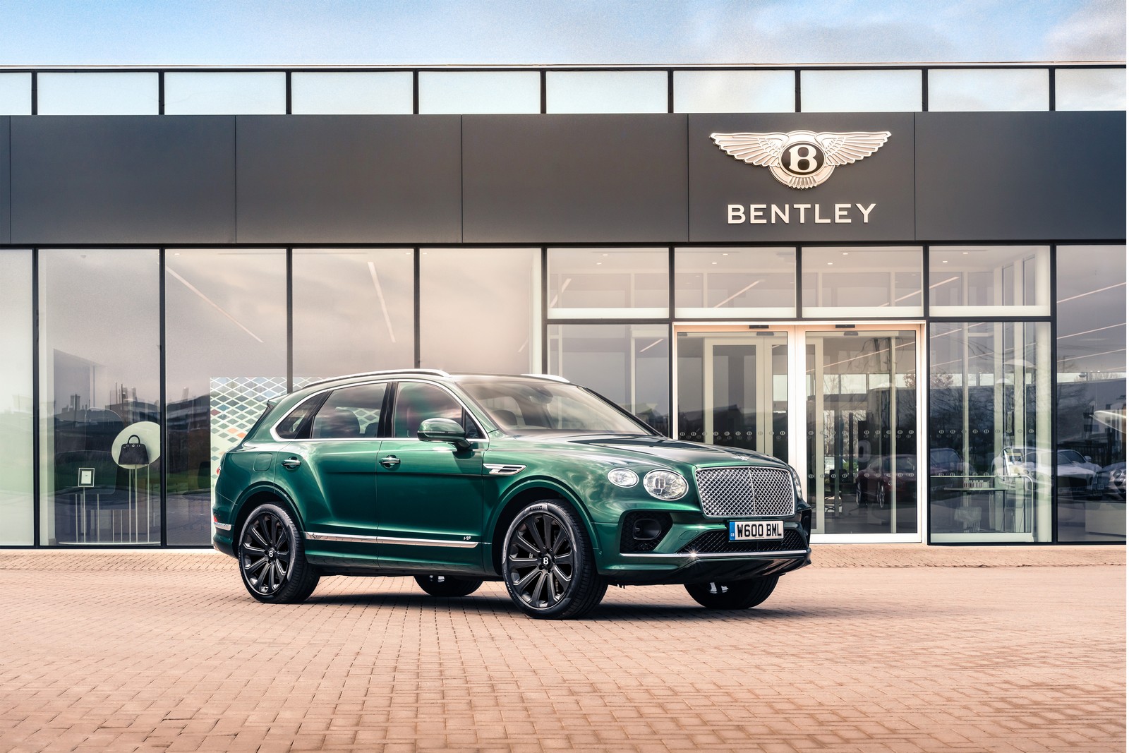 MULLINER APRESENTA NOVAS RODAS DE FIBRA DE CARBONO PARA O BENTLEY BENTAYGA, foto 3