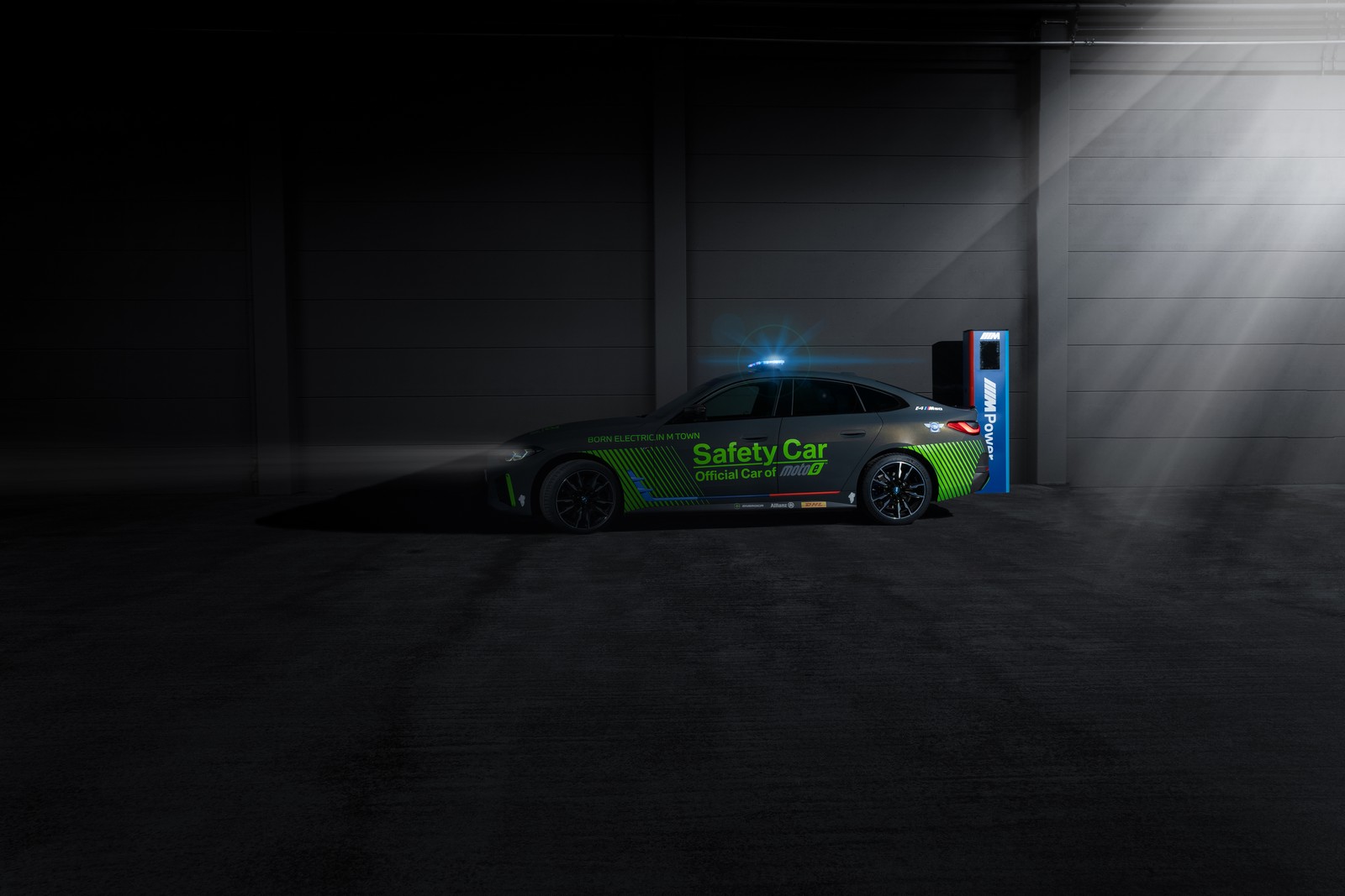 BMW i4 M50 AGORA É O NOVO SAFETY CAR DA MOTO E, foto 6