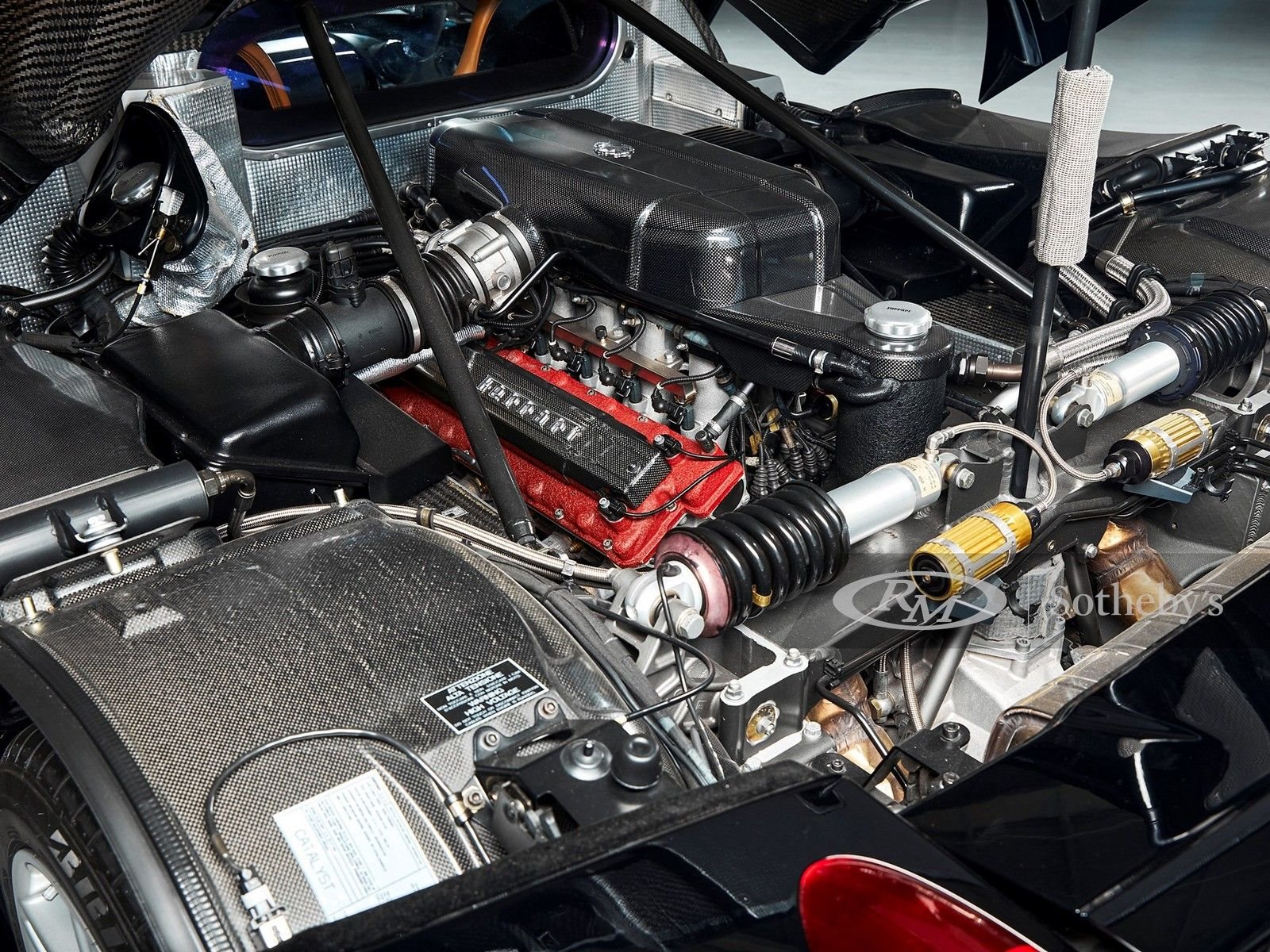 UM BELO EXEMPLAR PRETO DO FERRARI ENZO SERÁ LEILOADO EM MONTEREY, foto 38