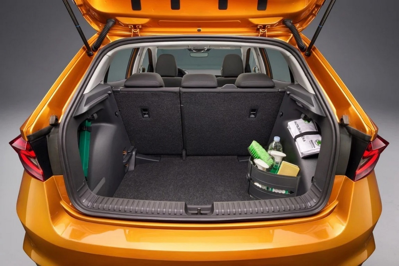 NOVO SKODA FABIA ESTREARÁ EQUIPAMENTOS INÉDITOS INTELIGENTES ‘SIMPLY CLEVER’, foto 8