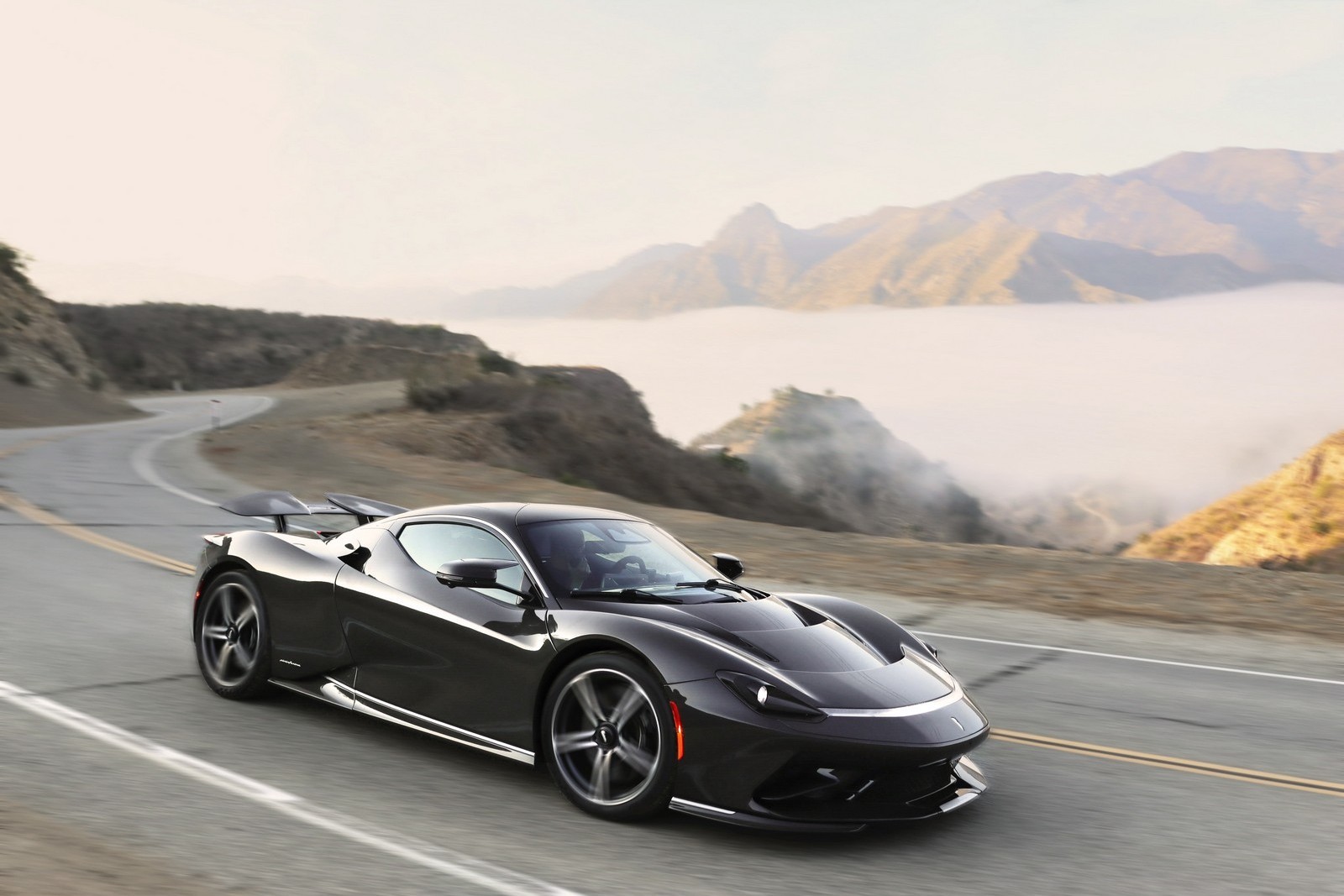 PININFARINA BATTISTA: O HYPERCAR ELÉTRICO ITALIANO SAI PELAS ESTRADAS DA CALIFÓRNIA, foto 2