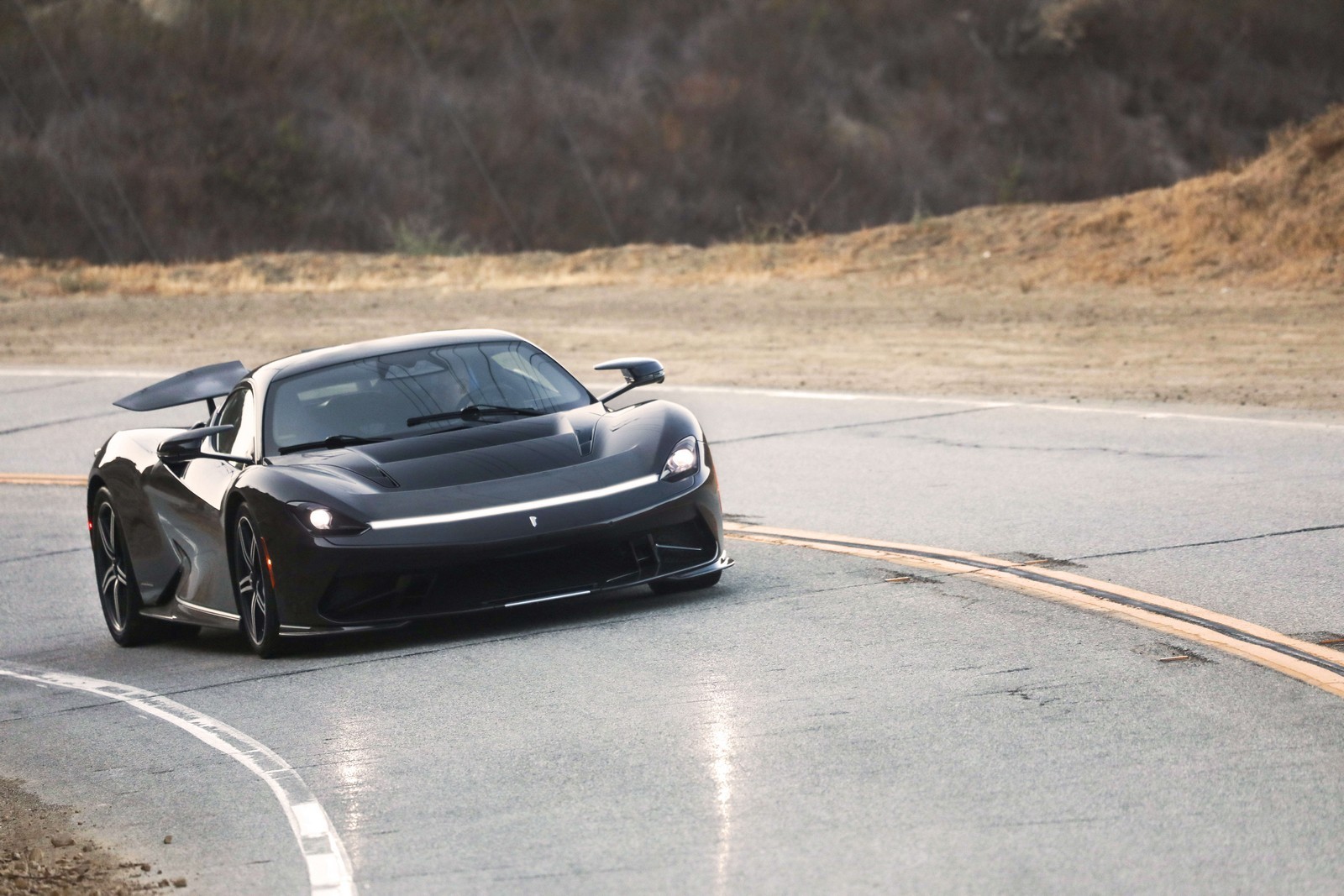 PININFARINA BATTISTA: O HYPERCAR ELÉTRICO ITALIANO SAI PELAS ESTRADAS DA CALIFÓRNIA, foto 5