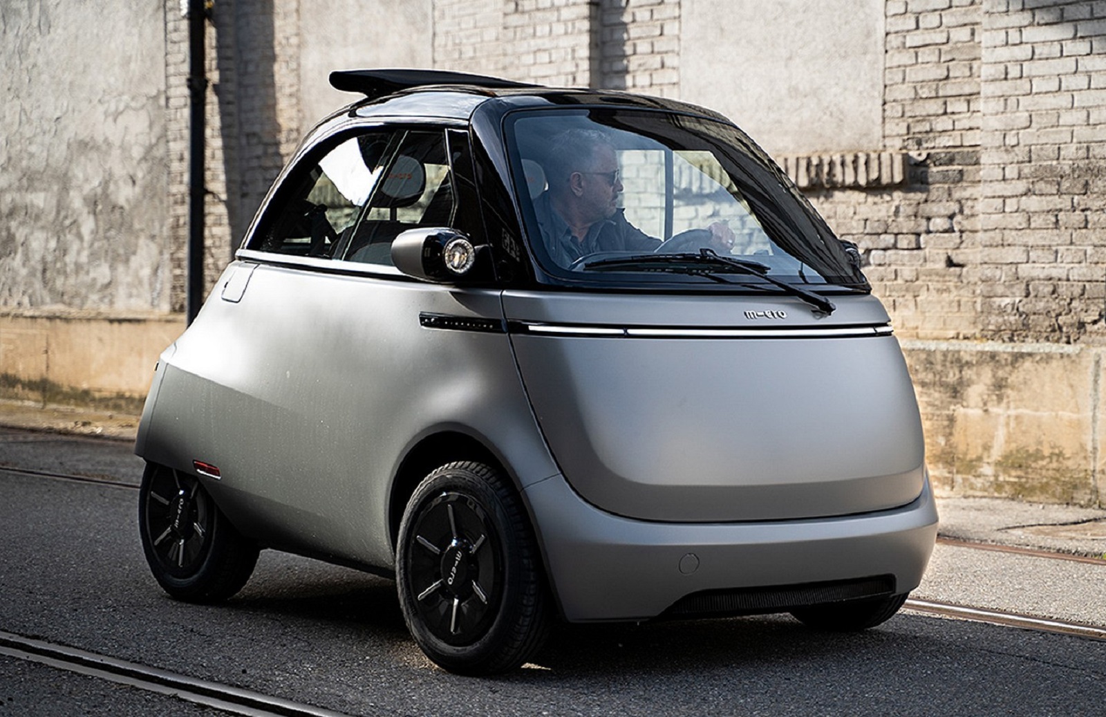 MICROLINO 2.0, O SUCESSOR DO ISETTA, COMEÇA A SER FABRICADO NA ITÁLIA, foto 1
