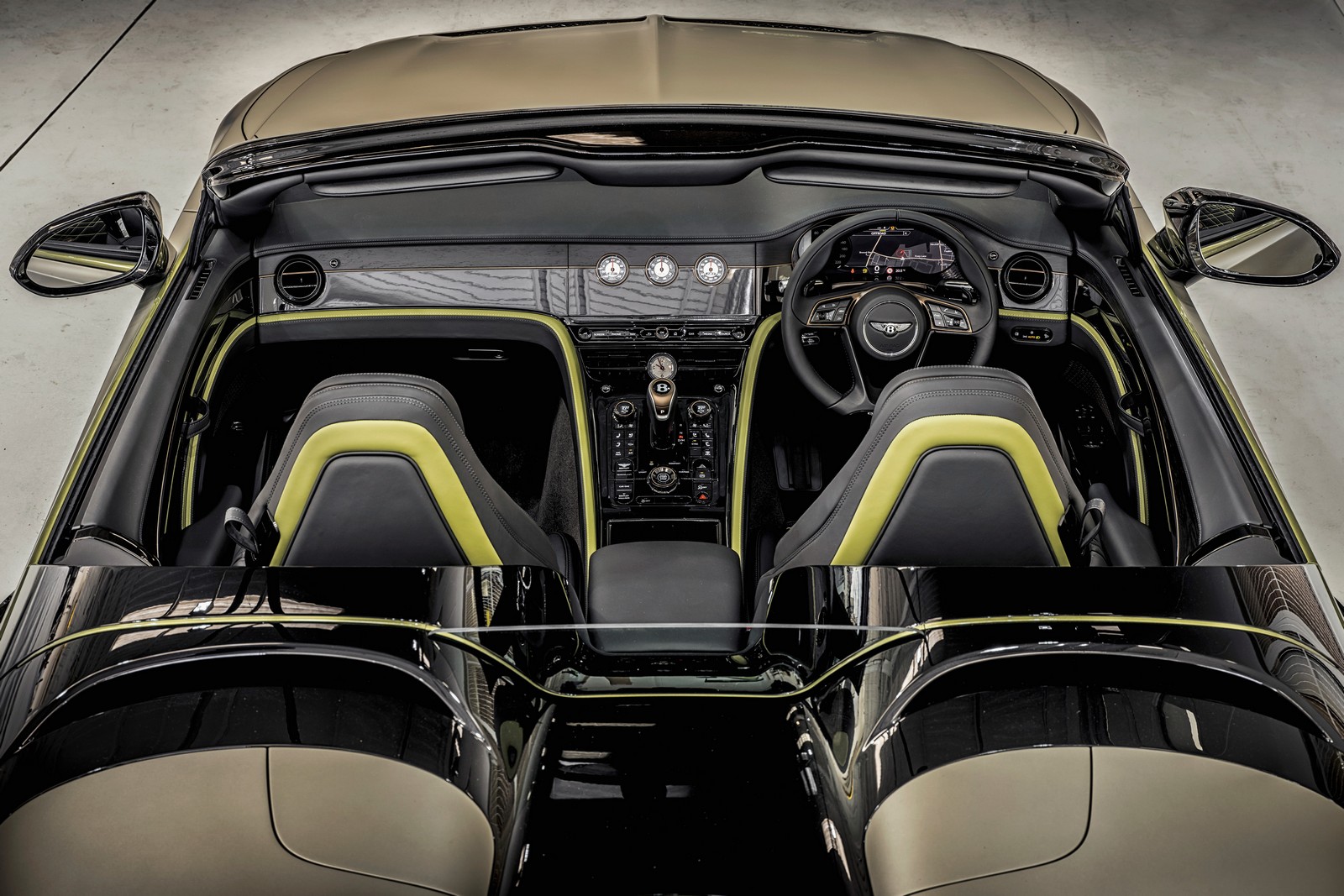 PRIMEIRO BENTLEY MULLINER BACALAR ACABA DE SAIR DA LINHA DE PRODUÇÃO, foto 3