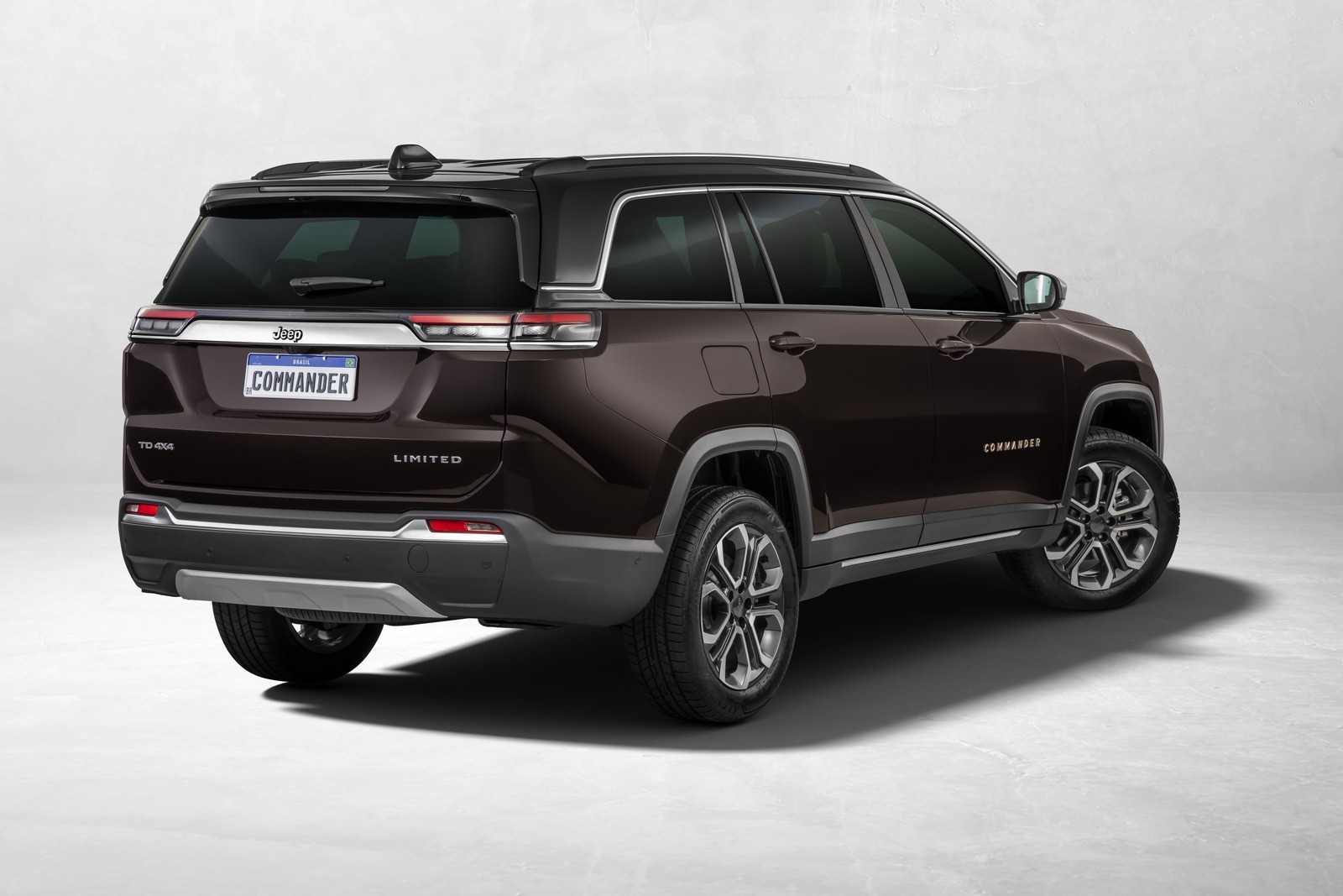 JEEP COMMANDER: O MAIS SOFISTICADO MODELO DA MARCA JÁ FABRICADO NO BRASIL, foto 5