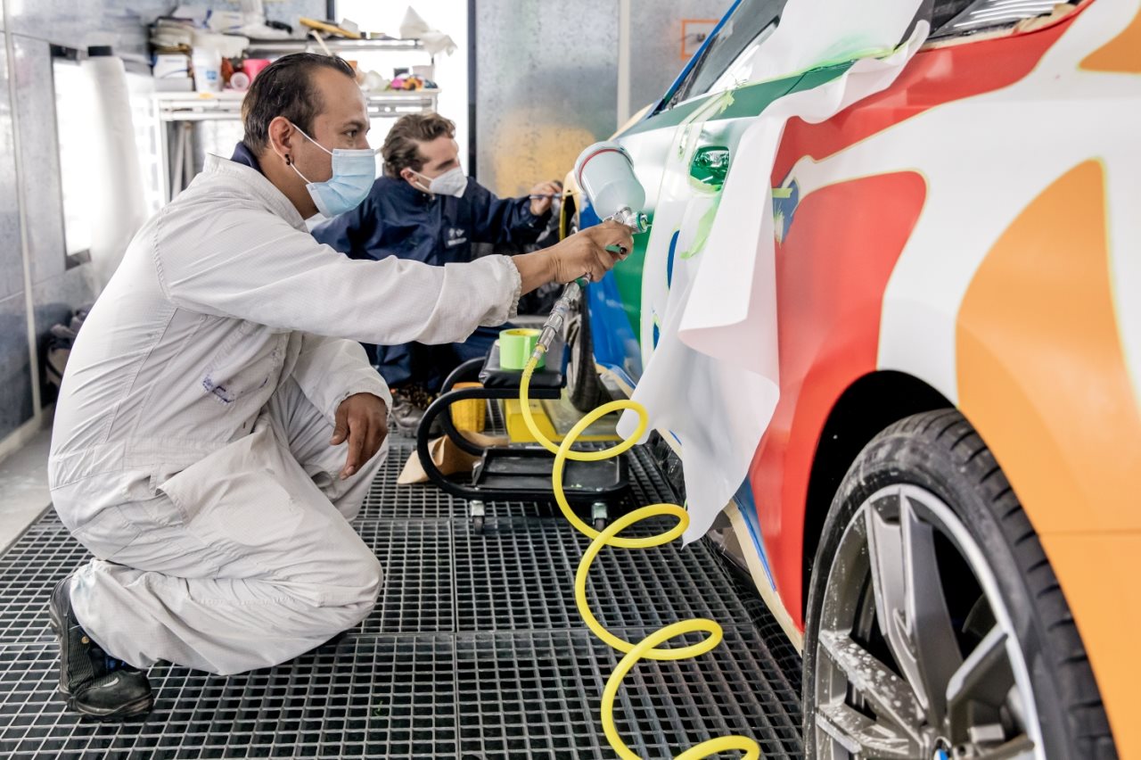 UM BMW SÉRIE 2 ART CAR QUE COMBINA OS TALENTOS MEXICANO E ALEMÃO EM CORES, foto 7