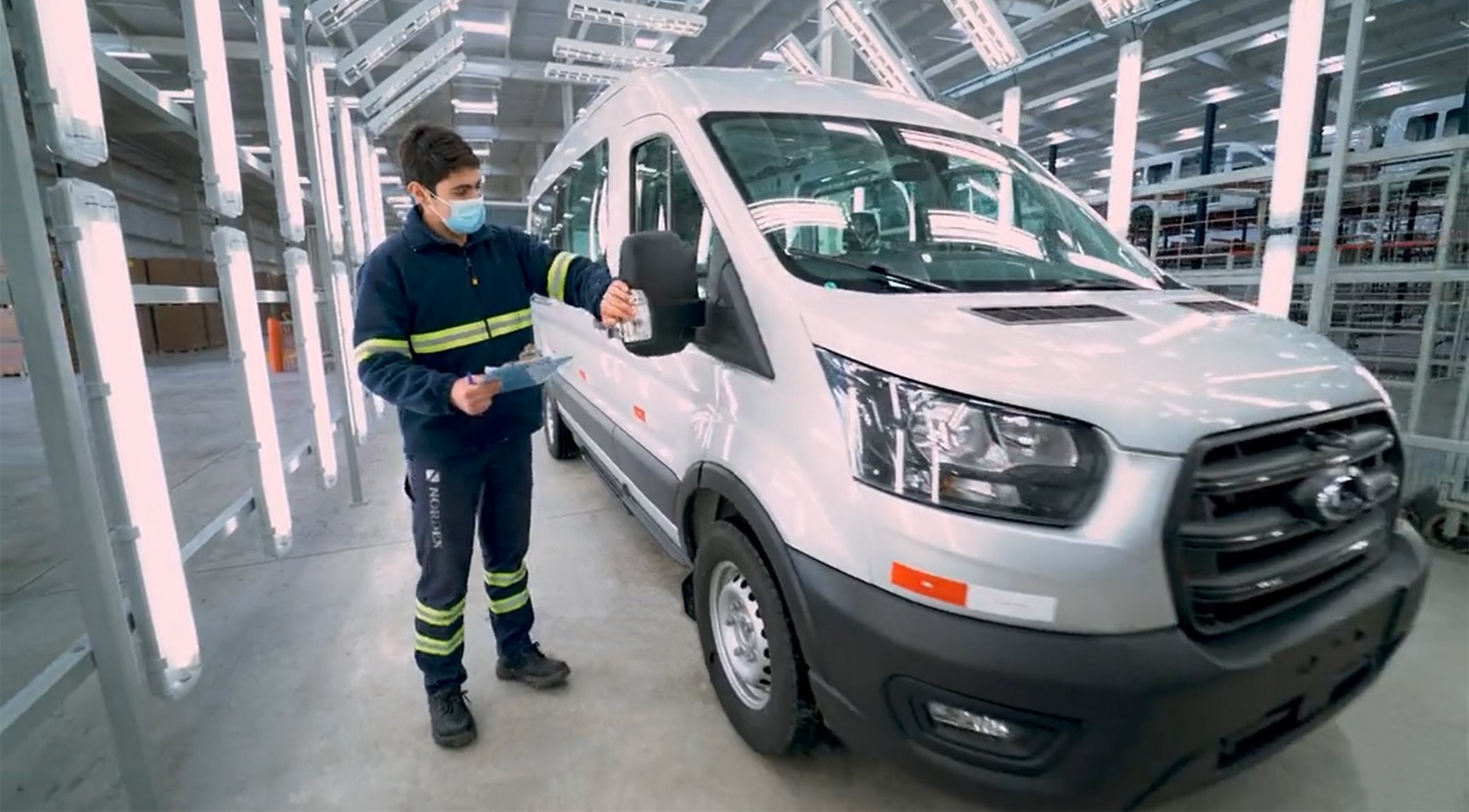 FORD INICIA A PRODUÇÃO DA TRANSIT NA AMÉRICA DO SUL, foto 1