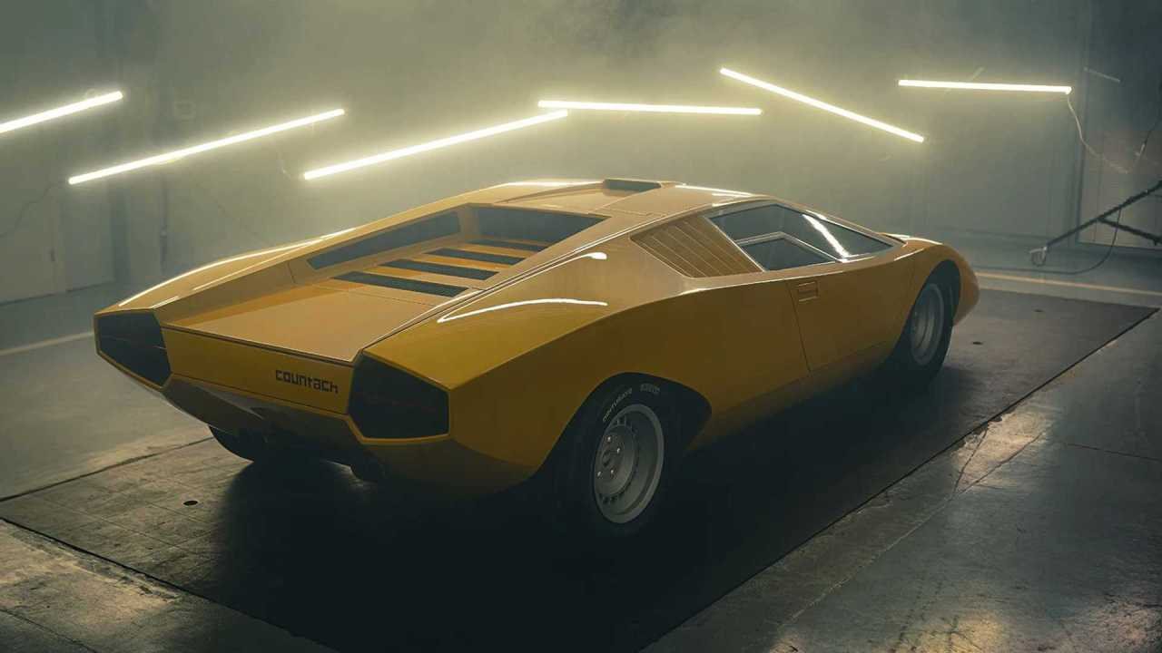 LAMBORGHINI RECRIA O PRIMEIRO COUNTACH DEPOIS DE 25.000 HORAS DE TRABALHO, foto 5