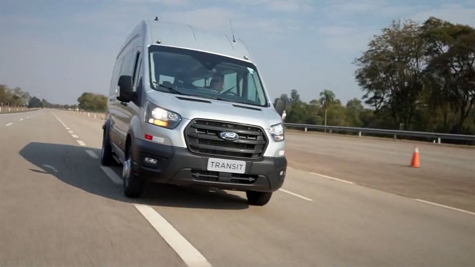 FORD TRANSIT ENFRENTA MARATONA DE 1 MILHÃO DE QUILÔMETROS PARA O LANÇAMENTO NO BRASIL, foto 1