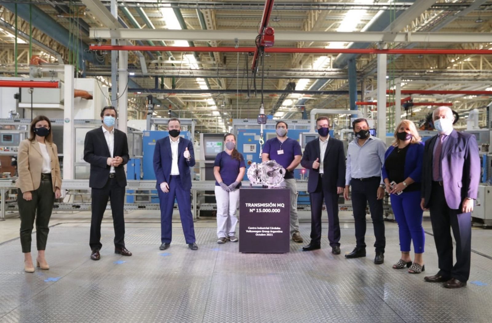 GRUPO VW ARGENTINA LANÇA MQ200 EVO E CELEBRA MARCO DE PRODUÇÃO, foto 1