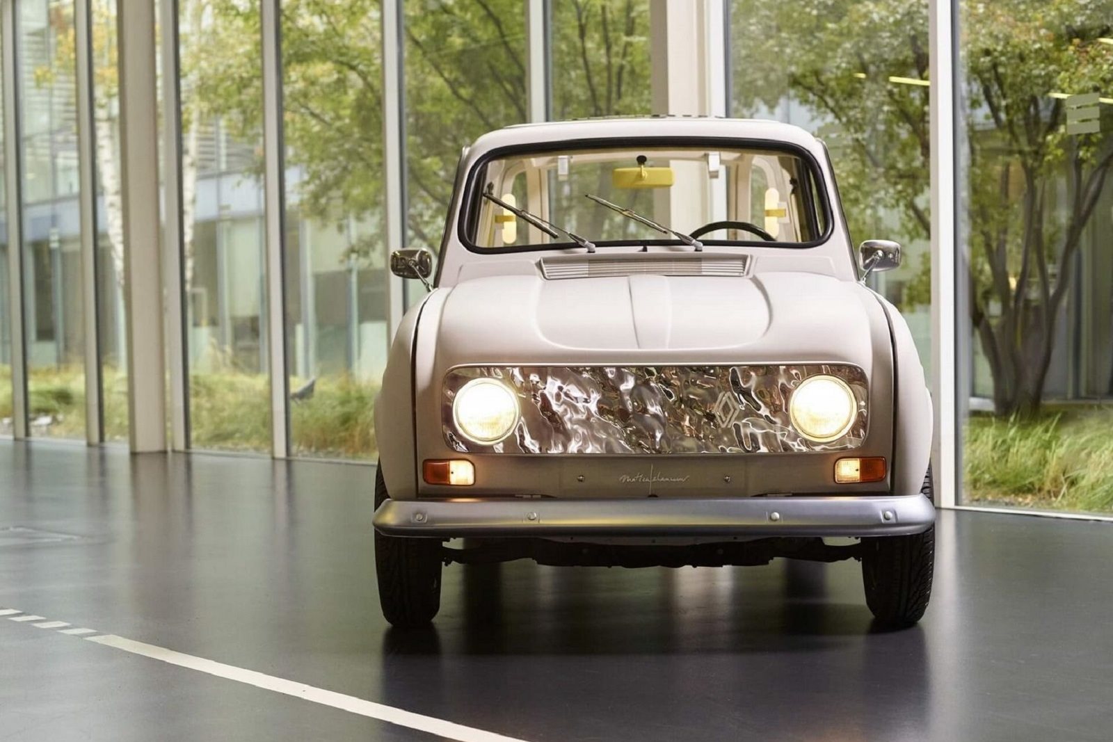 RENAULT SUITE Nº4: UM PROTÓTIPO INSPIRADO NO RENAULT 4L CONVERTIDO EM UMA SUíTE NÔMADE, foto 1