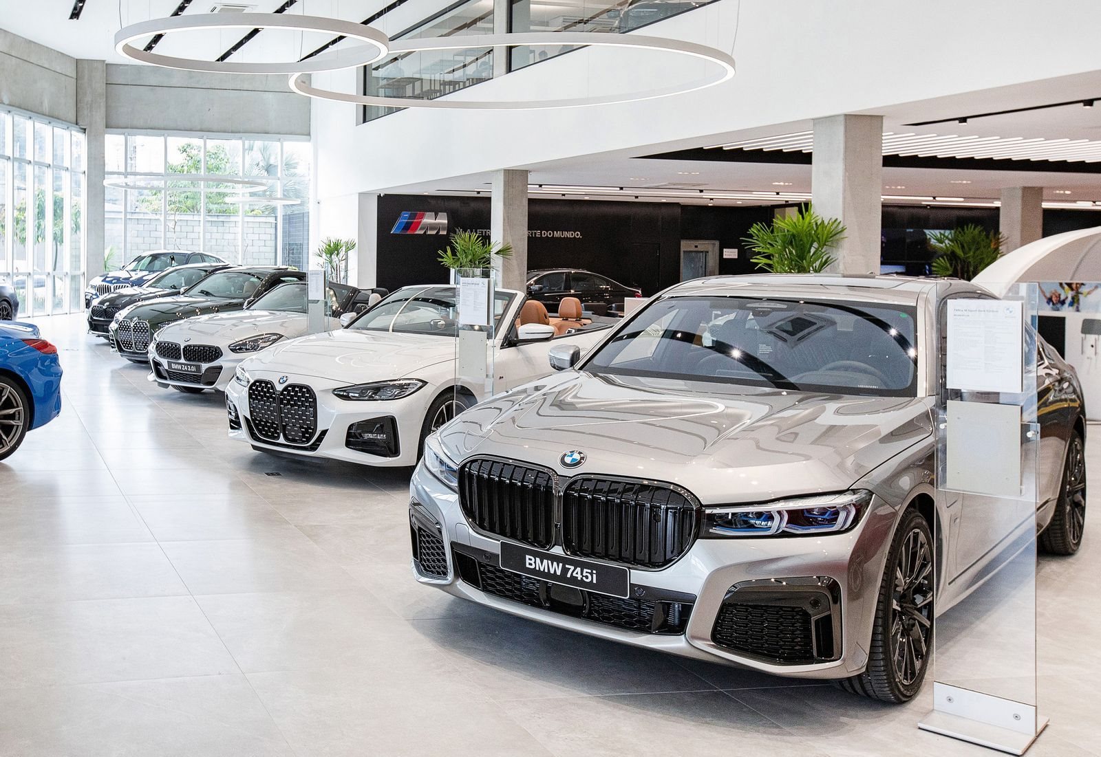 DE CARA NOVA: REDE DE CONCESSIONÁRIAS BMW GANHA NOVO DESIGN COM FOCO NO CLIENTE, foto 11