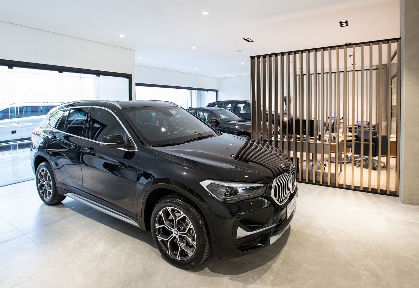 DE CARA NOVA: REDE DE CONCESSIONÁRIAS BMW GANHA NOVO DESIGN COM FOCO NO CLIENTE, foto 12