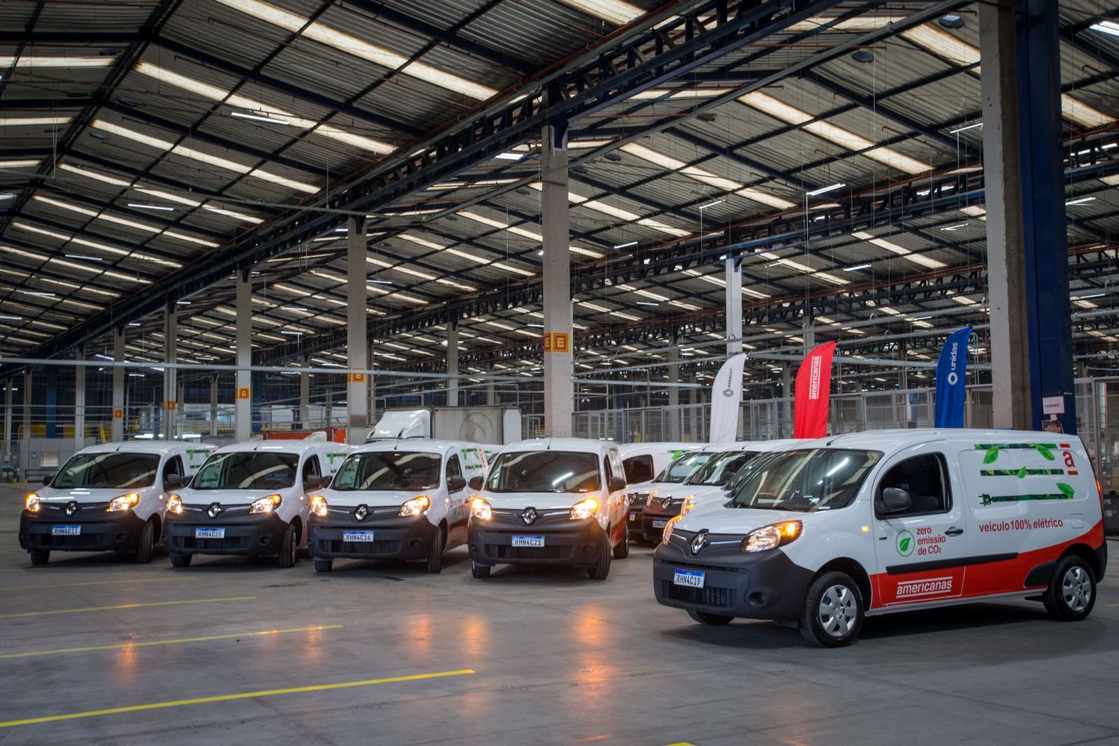 100 RENAULT KANGOO E-TECH ELECTRIC SERÃO UTILIZADOS PELA AMERICANAS S.A., foto 5