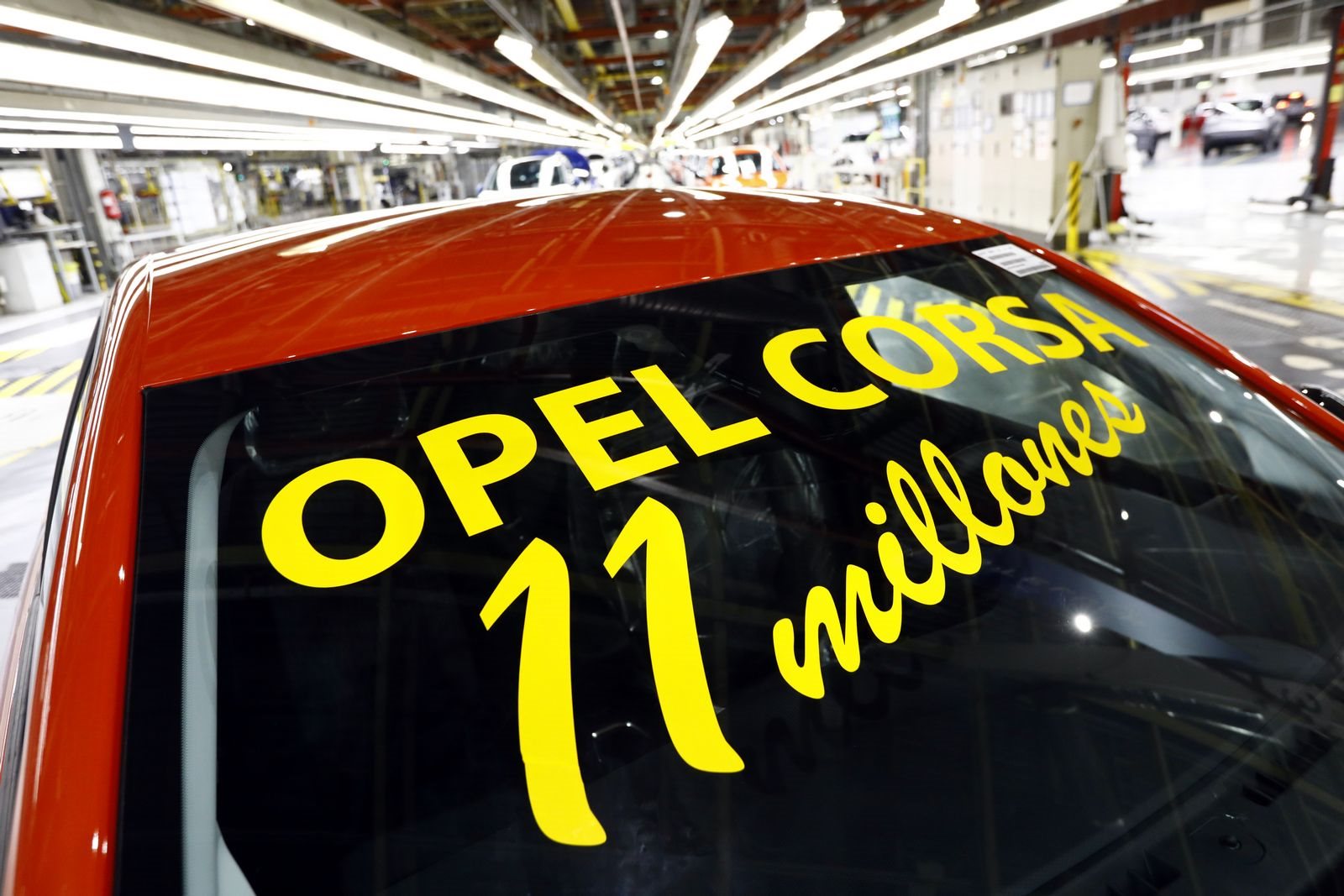 A PLANTA ESPANHOLA DA OPEL EM ZARAGOZA PRODUZIU O CORSA NÚMERO 11 MILHÕES, foto 2