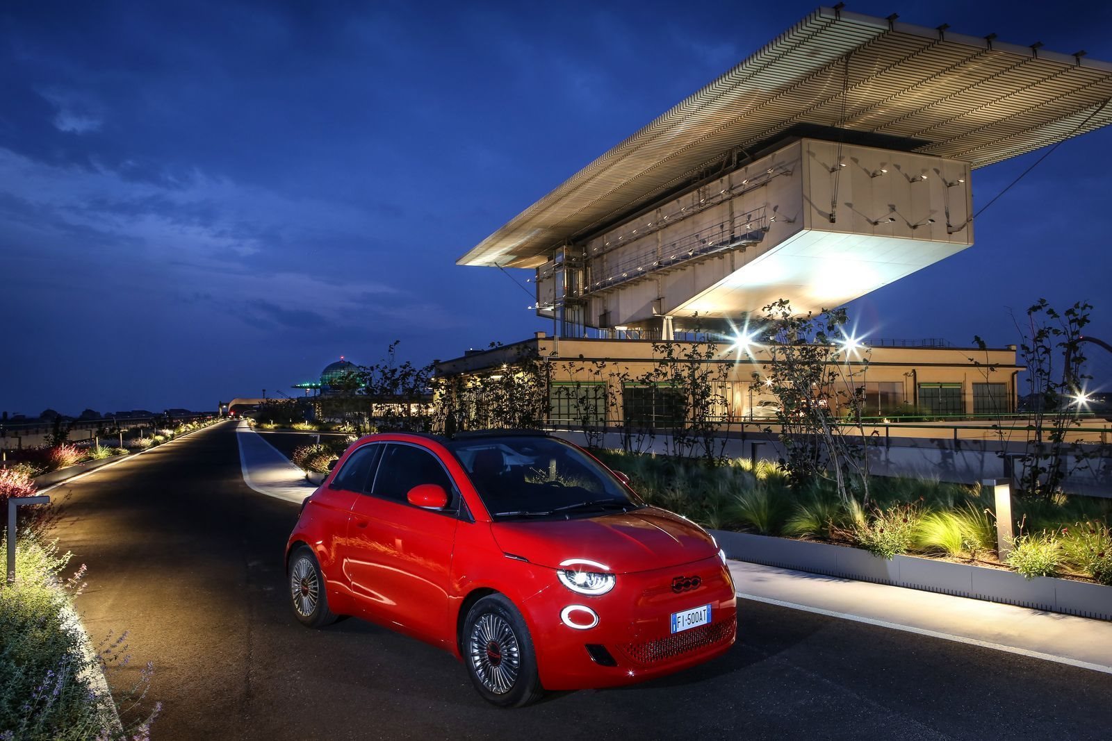 FIAT: UMA LINHA TOTALMENTE (RED), foto 1