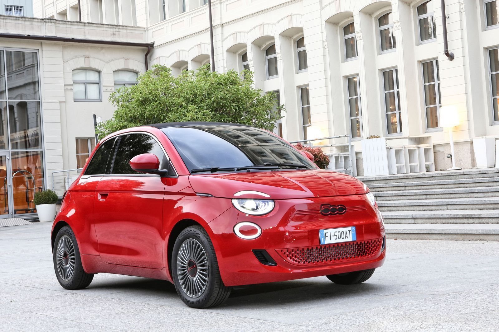 FIAT: UMA LINHA TOTALMENTE (RED), foto 12