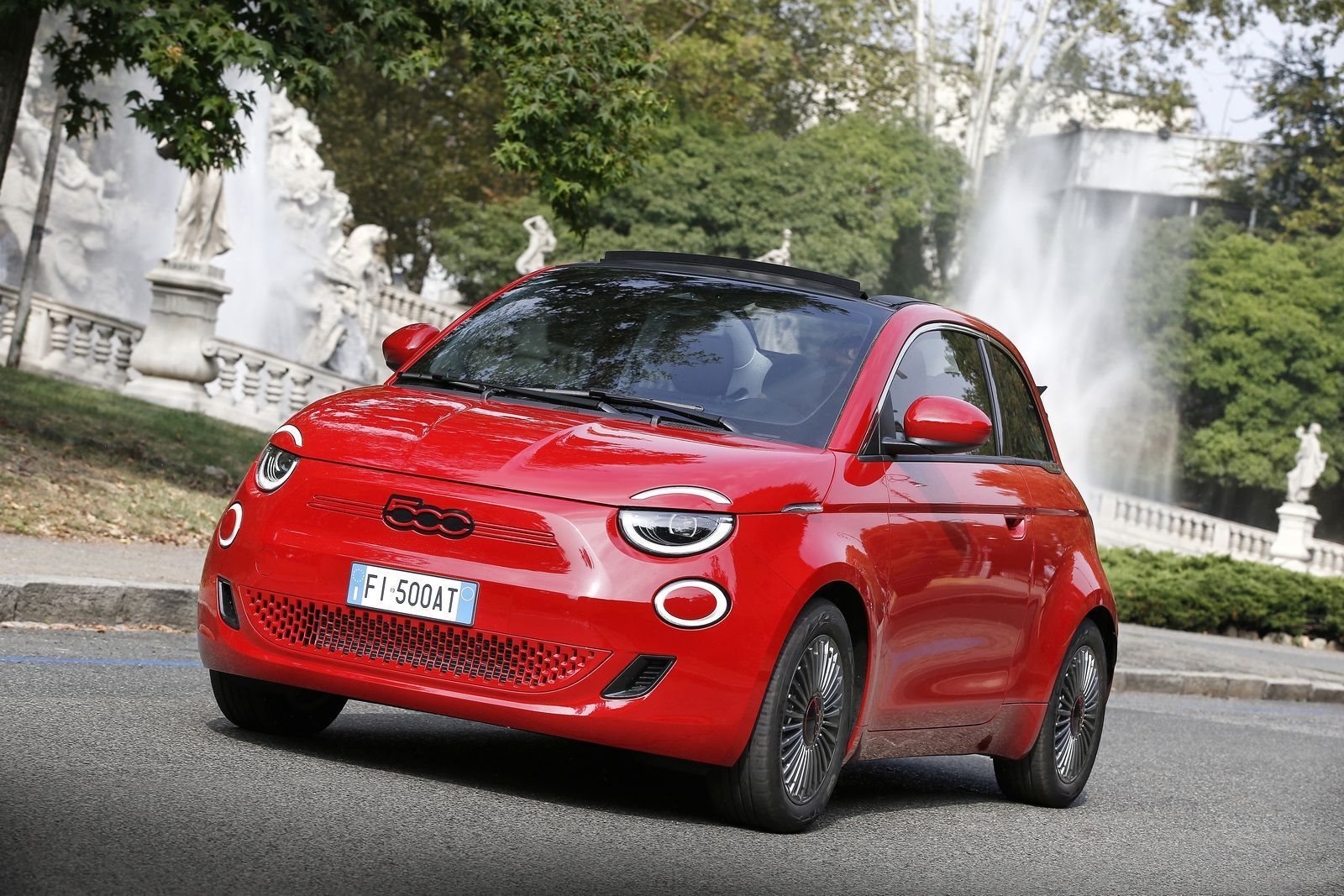 FIAT: UMA LINHA TOTALMENTE (RED), foto 19