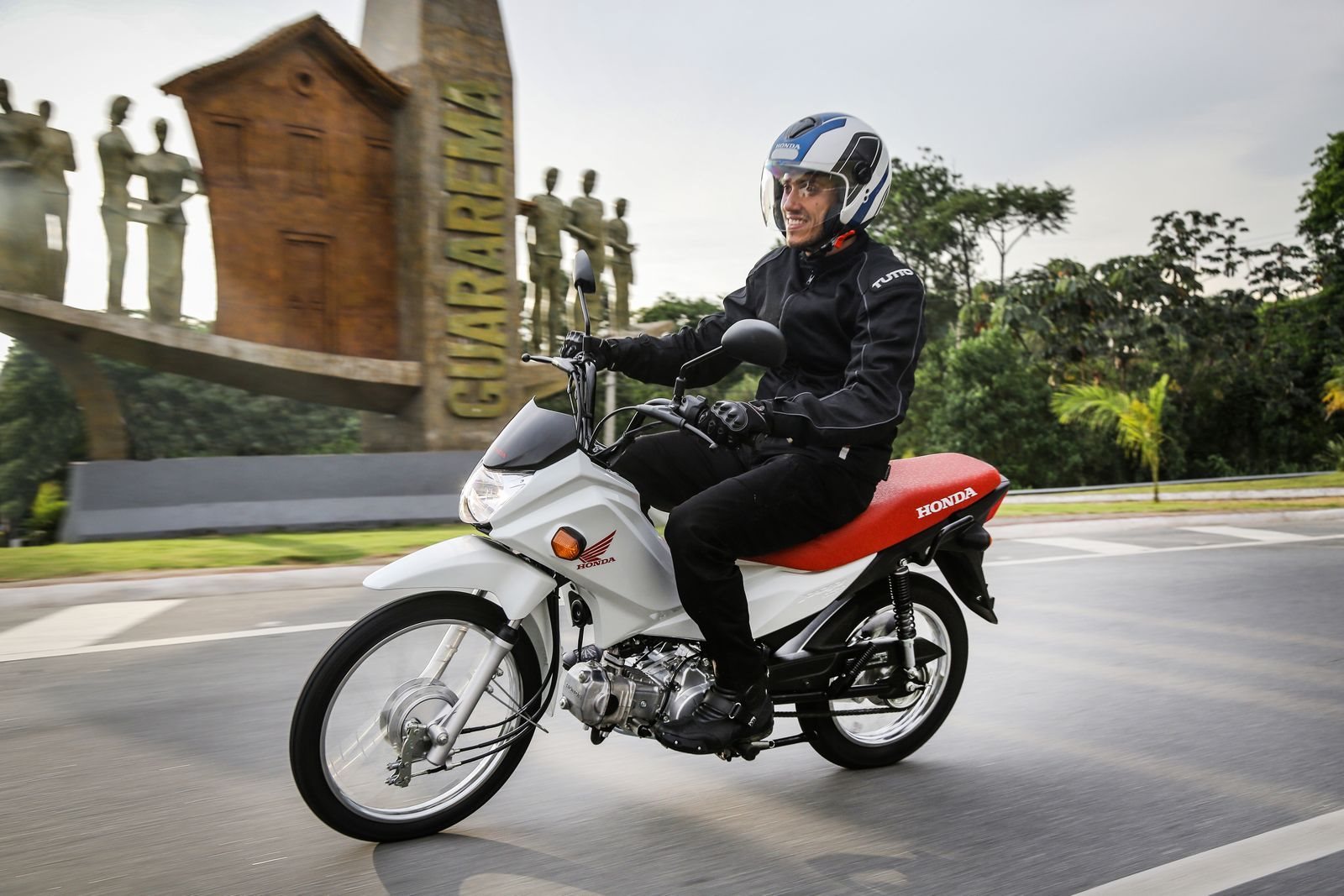 HONDA POP COMPLETA 15 ANOS NO MERCADO NACIONAL, foto 2