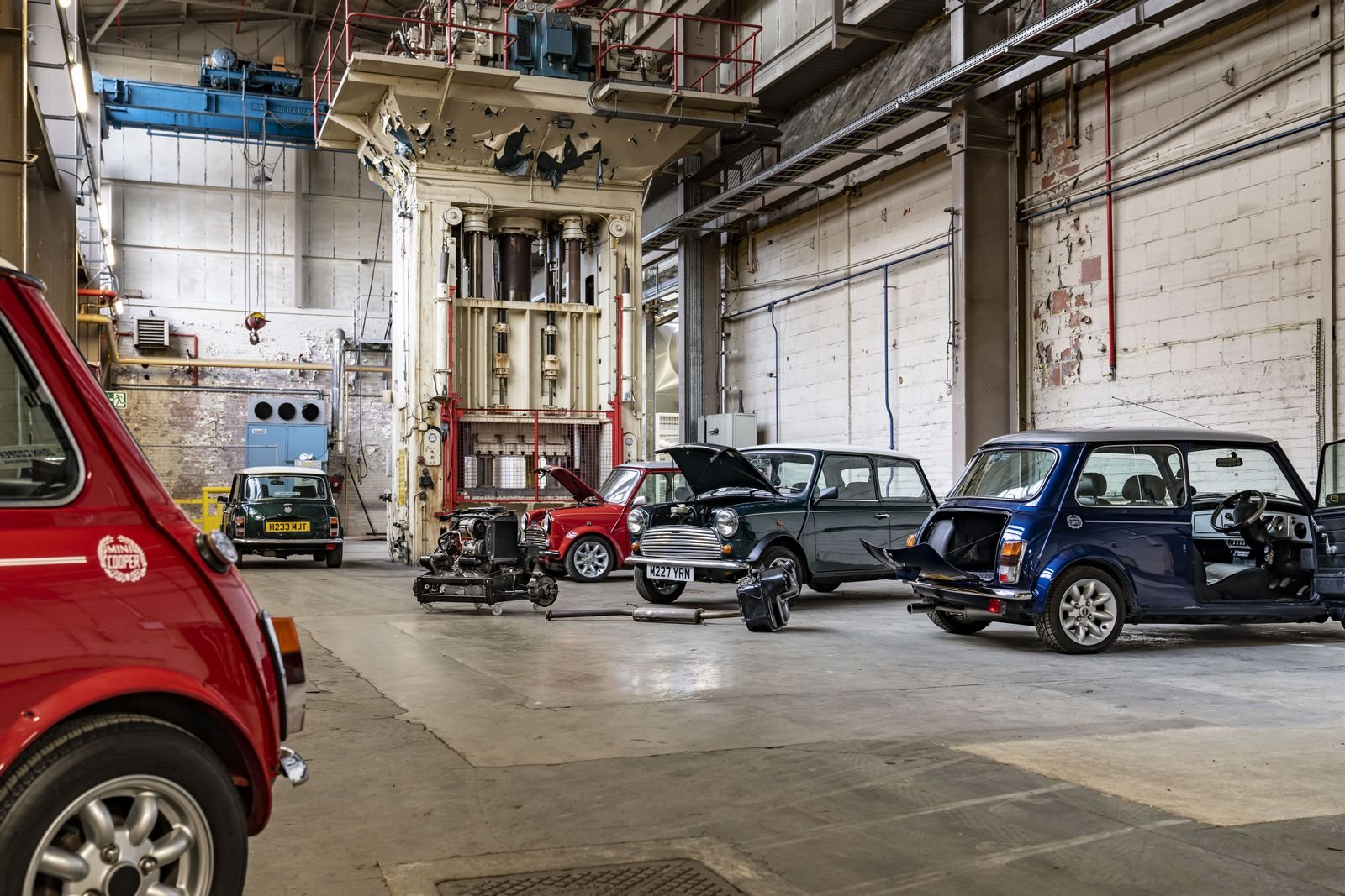 MODERNIZANDO O PASSADO: MINI ELETRIFICA MODELOS CLÁSSICOS NA FÁBRICA DE OXFORD, foto 2