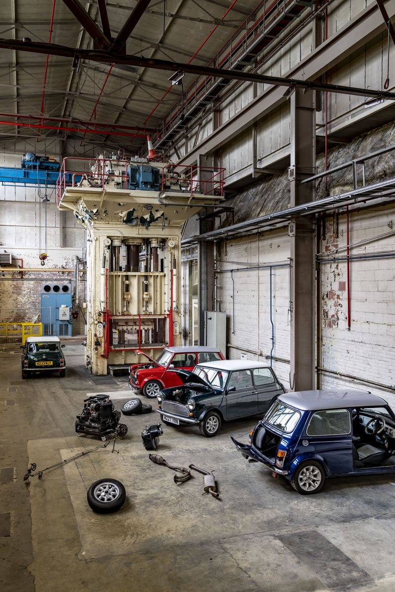 MODERNIZANDO O PASSADO: MINI ELETRIFICA MODELOS CLÁSSICOS NA FÁBRICA DE OXFORD, foto 6