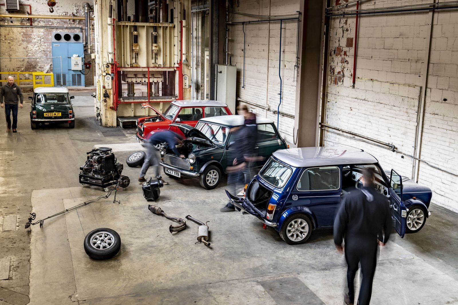 MODERNIZANDO O PASSADO: MINI ELETRIFICA MODELOS CLÁSSICOS NA FÁBRICA DE OXFORD, foto 8