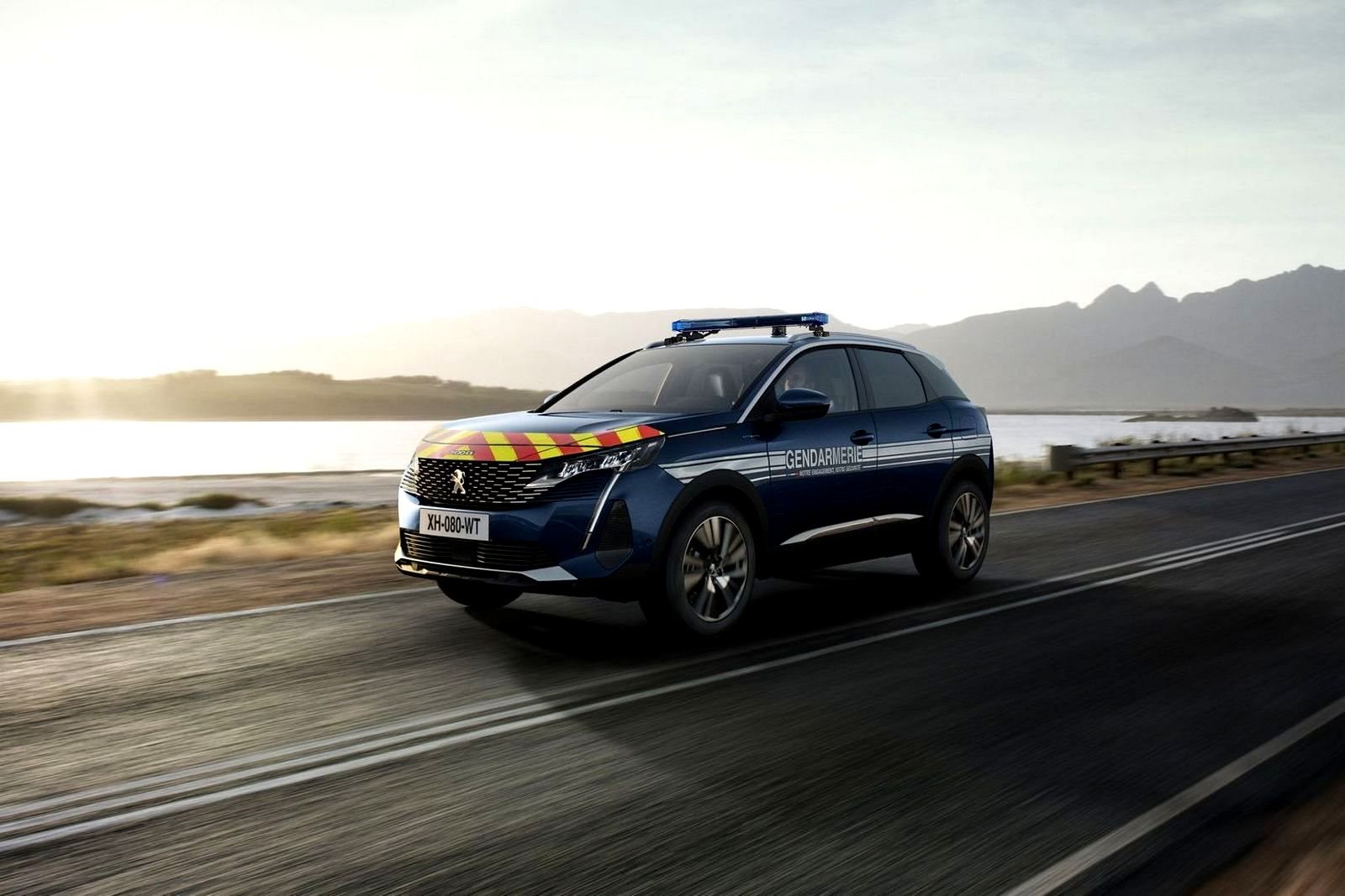 GENDARMERIE NATIONALE FRANCESA ELETRIFICA A SUA FROTA COM O PEUGEOT 3008 HYBRID 225, foto 1