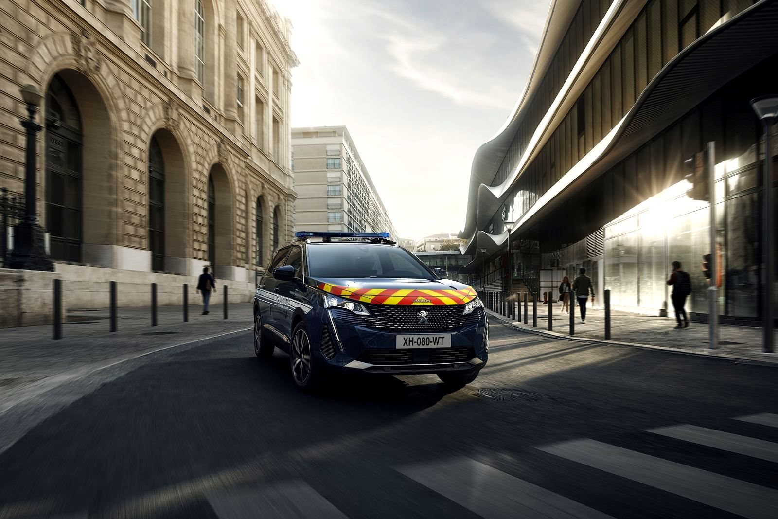 GENDARMERIE NATIONALE FRANCESA ELETRIFICA A SUA FROTA COM O PEUGEOT 3008 HYBRID 225, foto 3