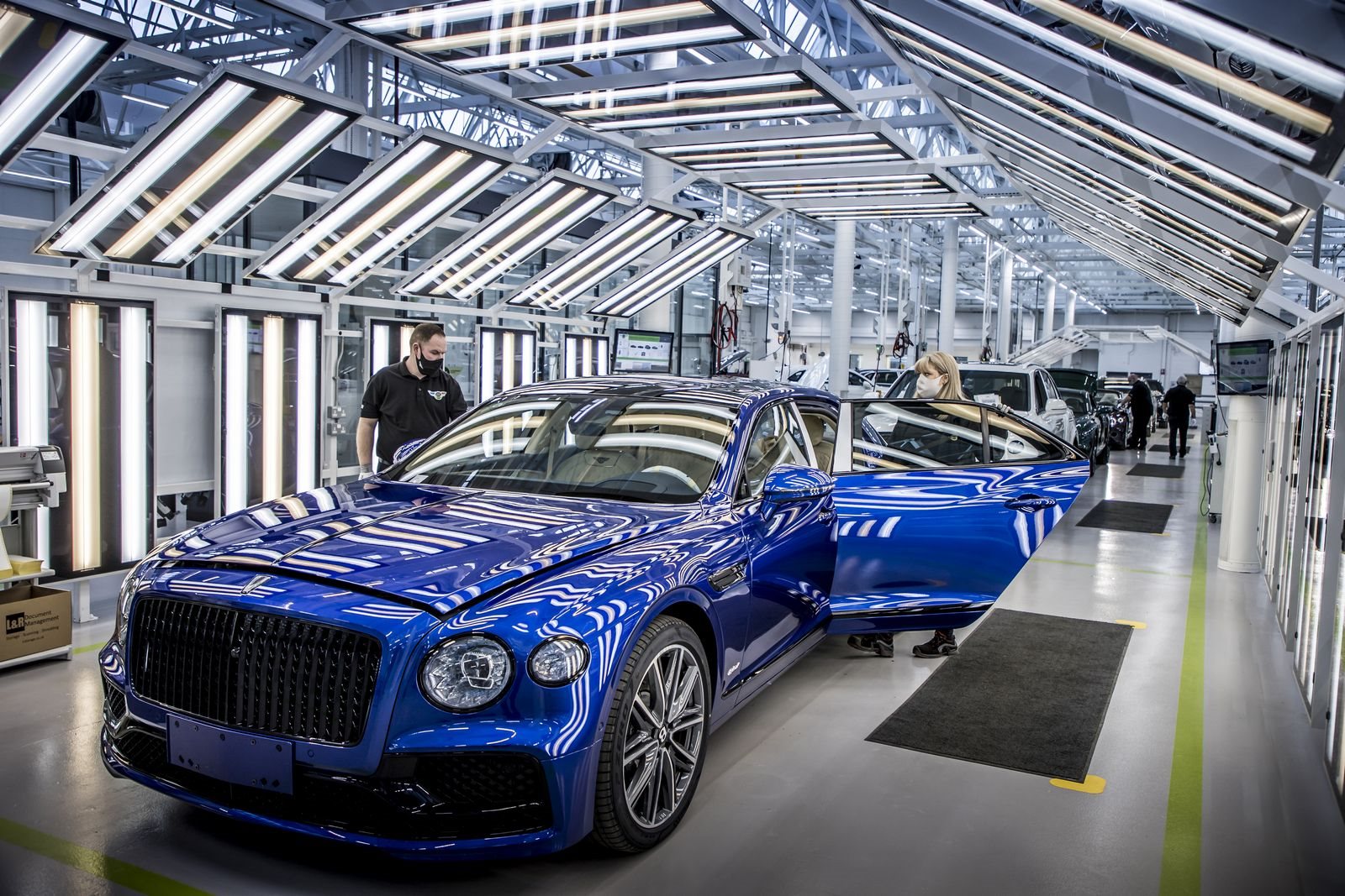BENTLEY ANUNCIA O LANÇAMENTO DE 5 NOVOS CARROS ELÉTRICOS A PARTIR DE 2025, foto 3