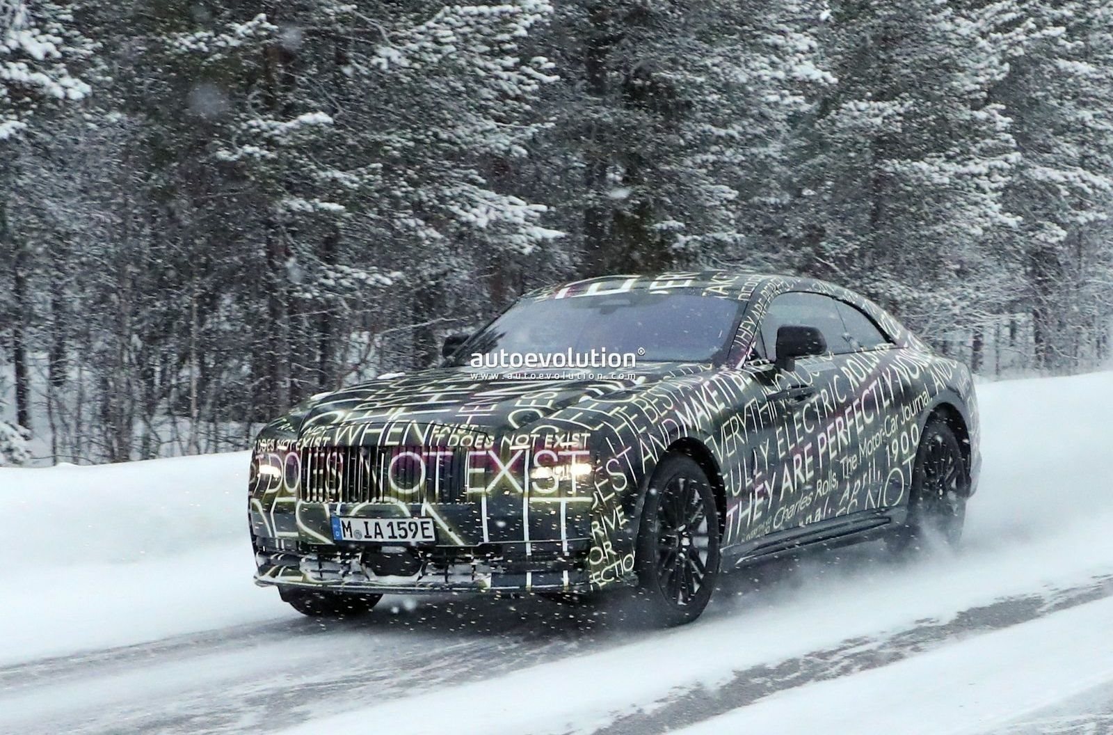 NOVO ROLLS-ROYCE SPECTRE TESTA SUA AUTONOMIA NO FRIO DO NORTE DA EUROPA, foto 3