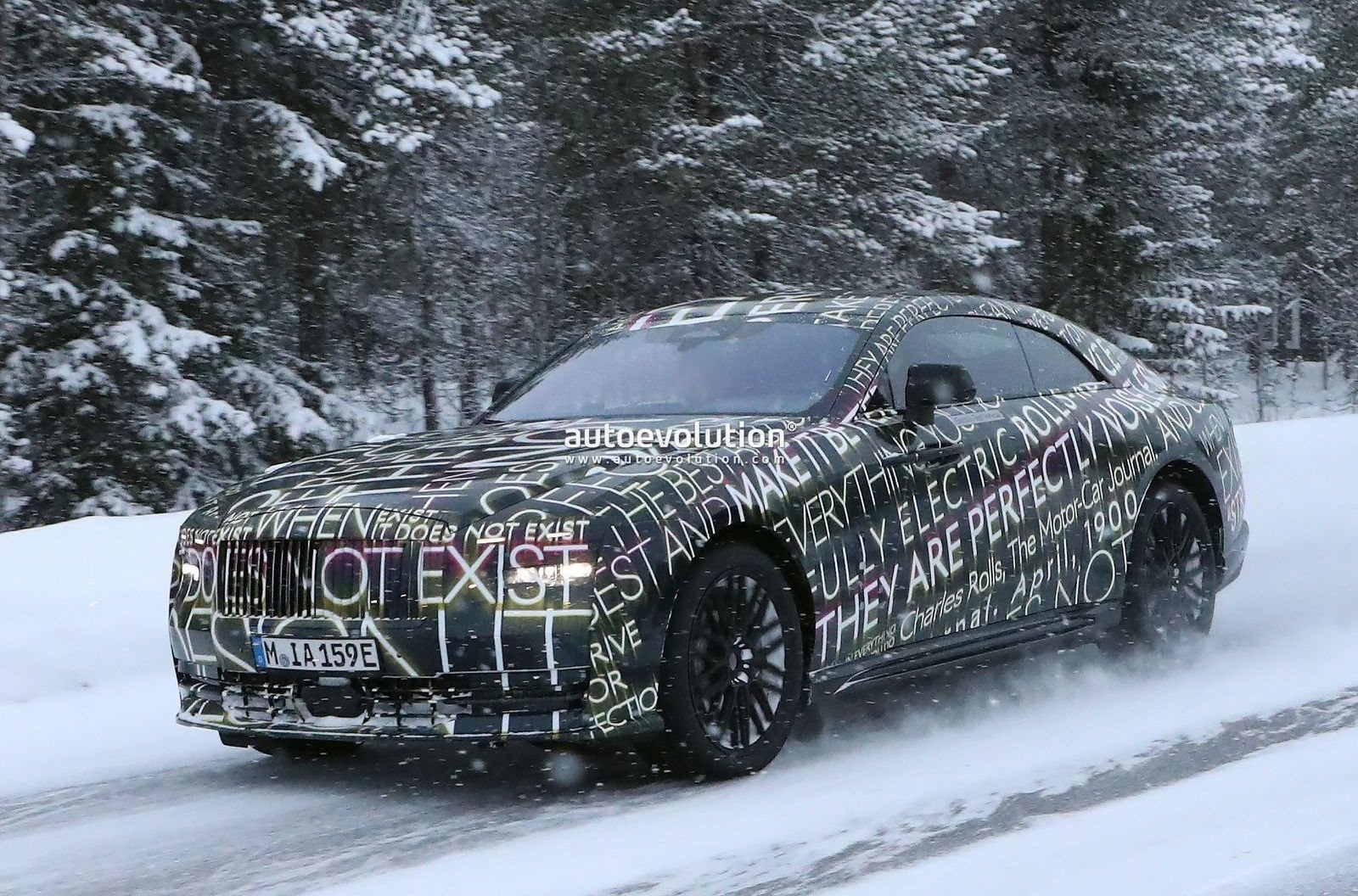NOVO ROLLS-ROYCE SPECTRE TESTA SUA AUTONOMIA NO FRIO DO NORTE DA EUROPA, foto 4