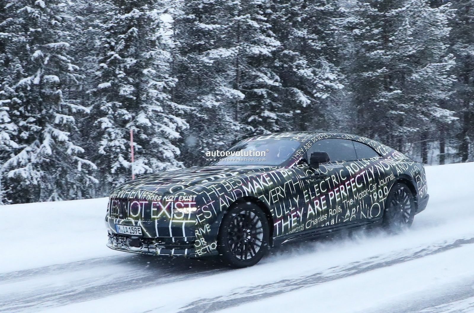 NOVO ROLLS-ROYCE SPECTRE TESTA SUA AUTONOMIA NO FRIO DO NORTE DA EUROPA, foto 5