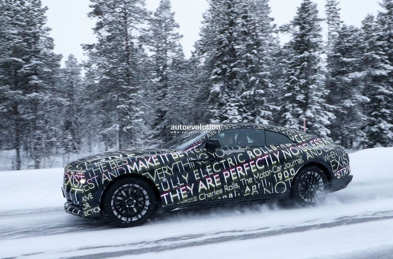 NOVO ROLLS-ROYCE SPECTRE TESTA SUA AUTONOMIA NO FRIO DO NORTE DA EUROPA, foto 7