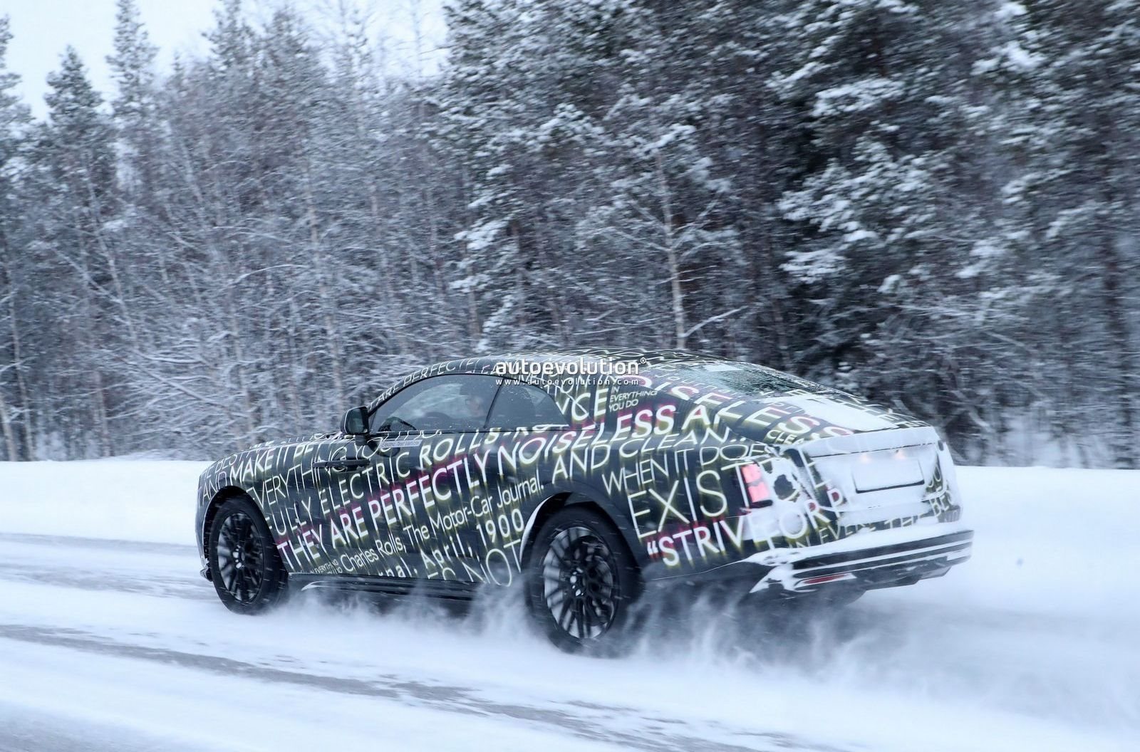 NOVO ROLLS-ROYCE SPECTRE TESTA SUA AUTONOMIA NO FRIO DO NORTE DA EUROPA, foto 12