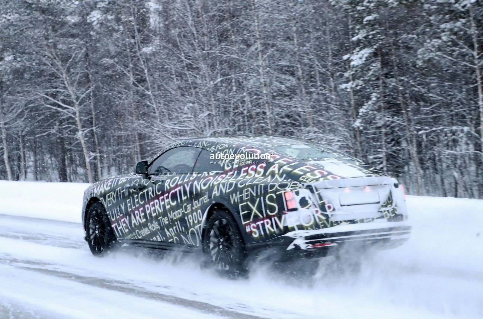 NOVO ROLLS-ROYCE SPECTRE TESTA SUA AUTONOMIA NO FRIO DO NORTE DA EUROPA, foto 13