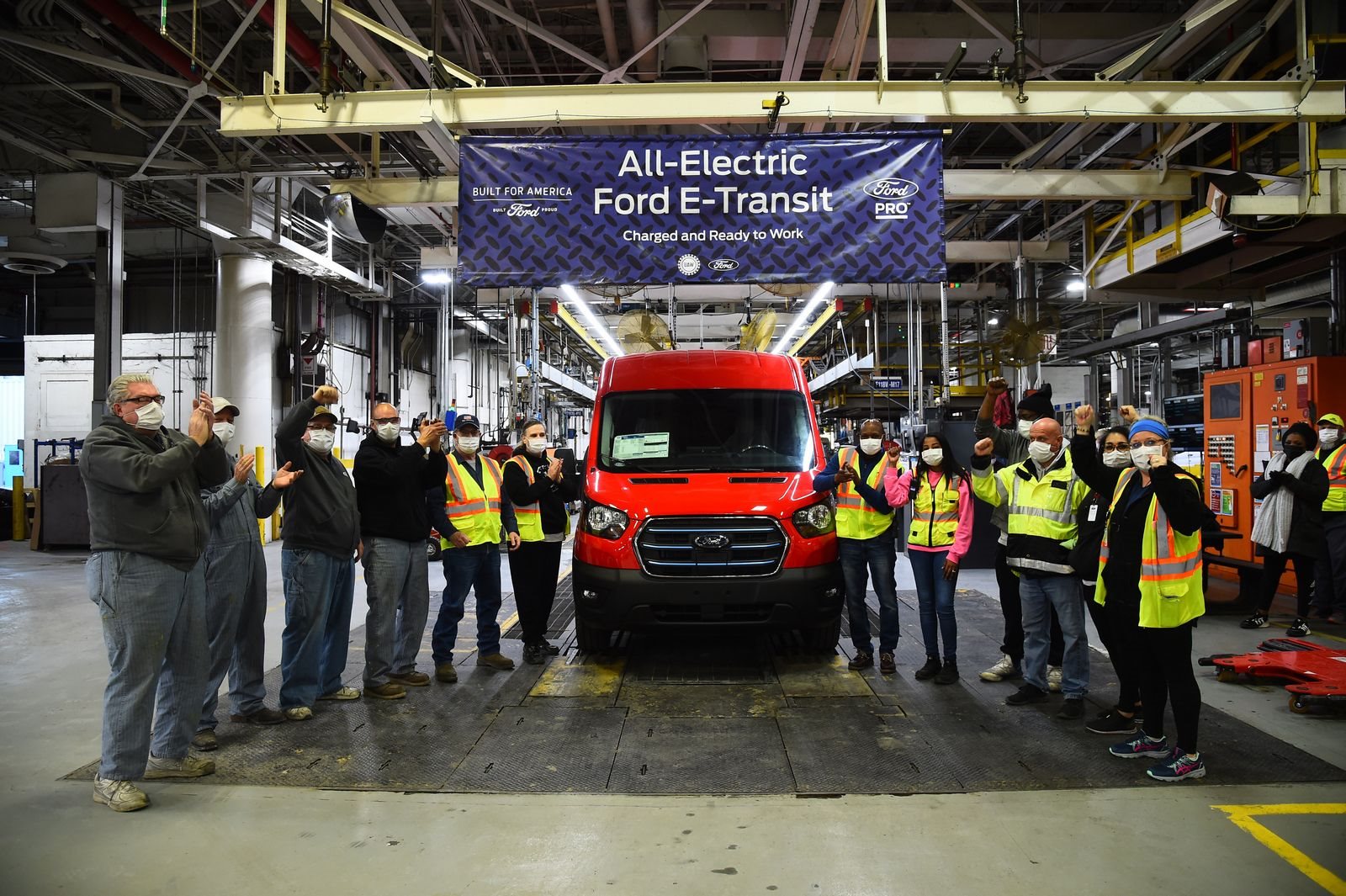 FORD INICIA A ENTREGA DA E-TRANSIT NA AMÉRICA DO NORTE E TRABALHA PARA AUMENTAR A PRODUÇÃO, foto 16