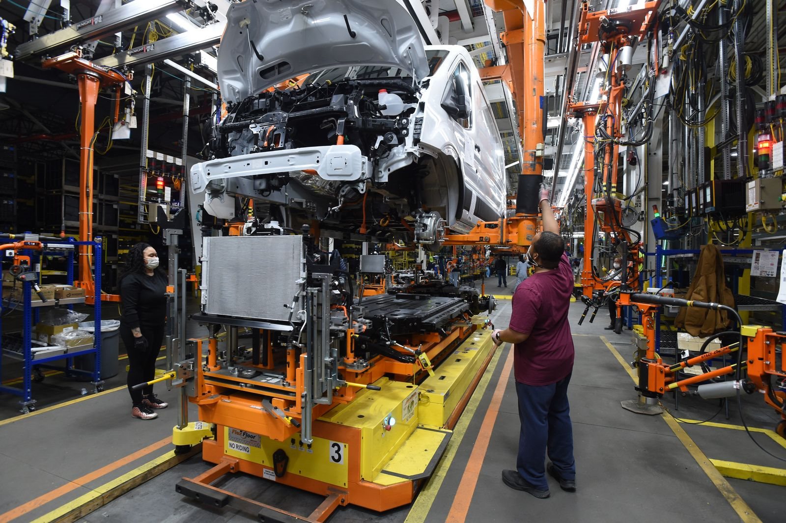 FORD INICIA A ENTREGA DA E-TRANSIT NA AMÉRICA DO NORTE E TRABALHA PARA AUMENTAR A PRODUÇÃO, foto 19