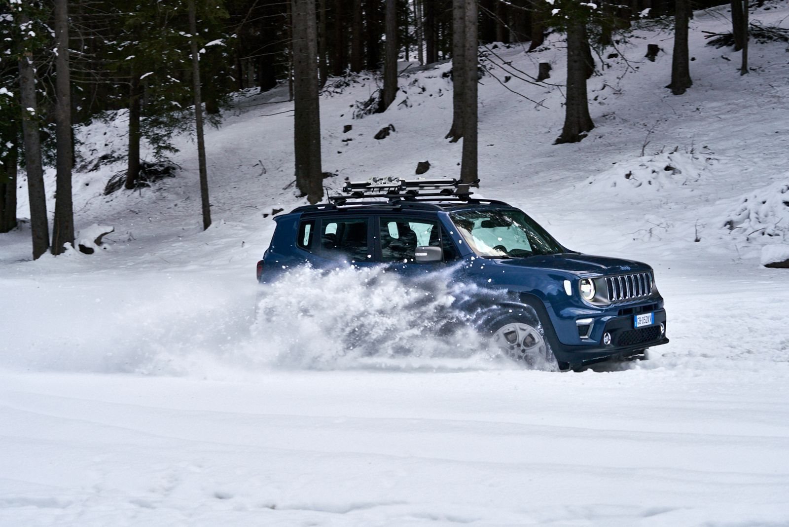 LINHA JEEP OFERECE SEGURANÇA E DESEMPENHO PARA ENFRENTAR A NEVE DO HEMISFÉRIO NORTE, foto 2