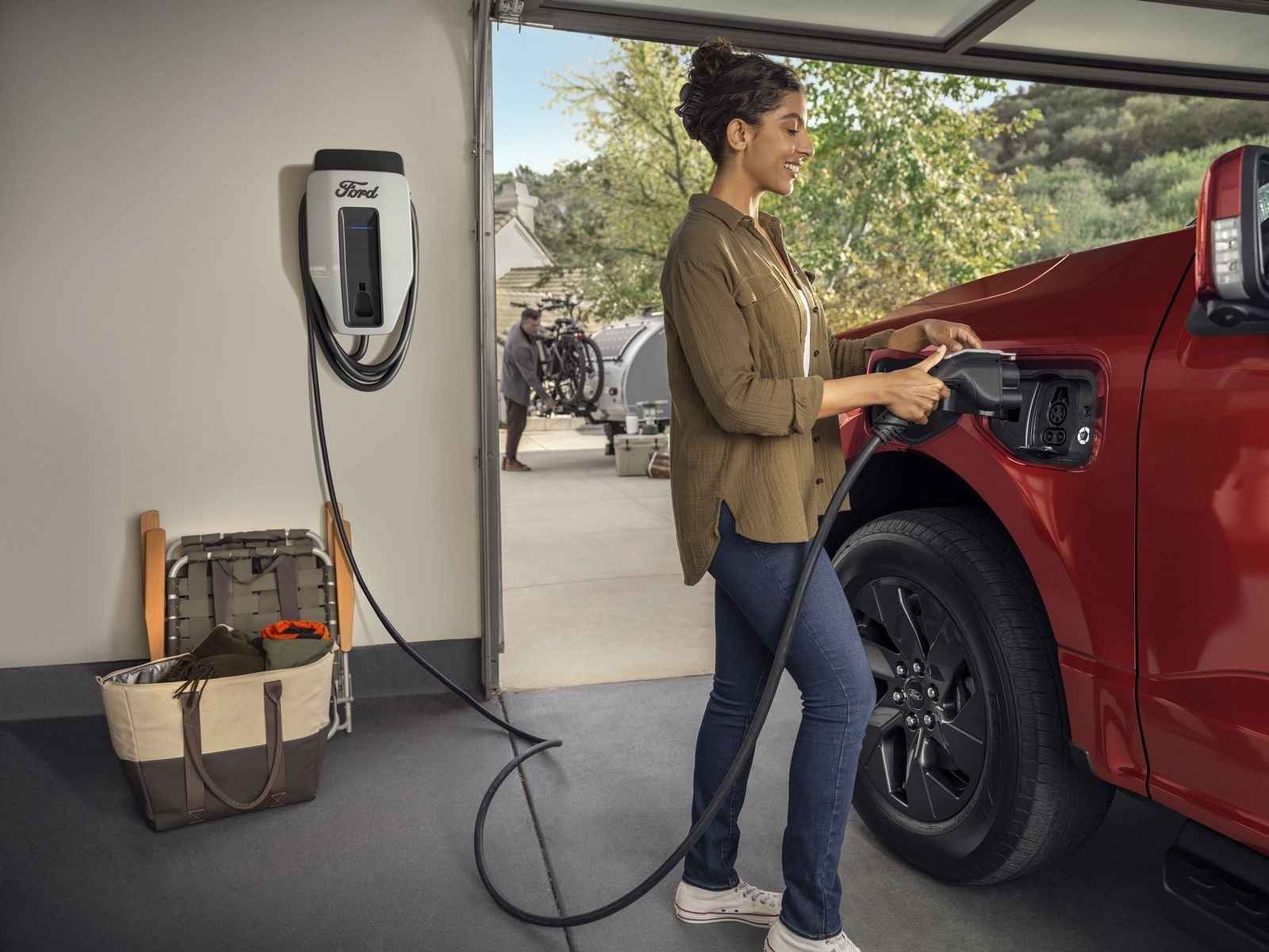 FORD F-150 LIGHTNING: A PRIMEIRA PICK-UP CAPAZ DE ALIMENTAR COM ENERGIA UMA CASA, foto 3