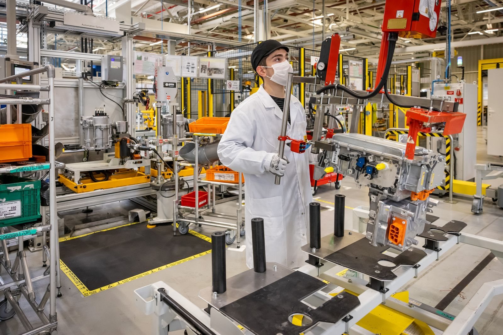 RENAULT GROUP, VALEO E VALEO SIEMENS eAUTOMOTIVE FIRMAM PARCERIA NA FRANÇA PARA DESENVOLVER E PRODUZIR MOTOR ELÉTRICO AUTOMOTIVO DE NOVA GERAÇÃO, foto 2