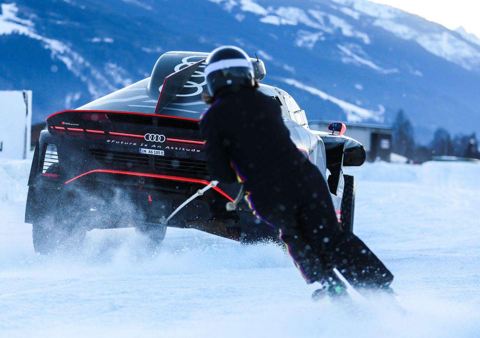 KEN BLOCK ASSUME O COMANDO DO AUDI RS Q E-TRON, foto 13