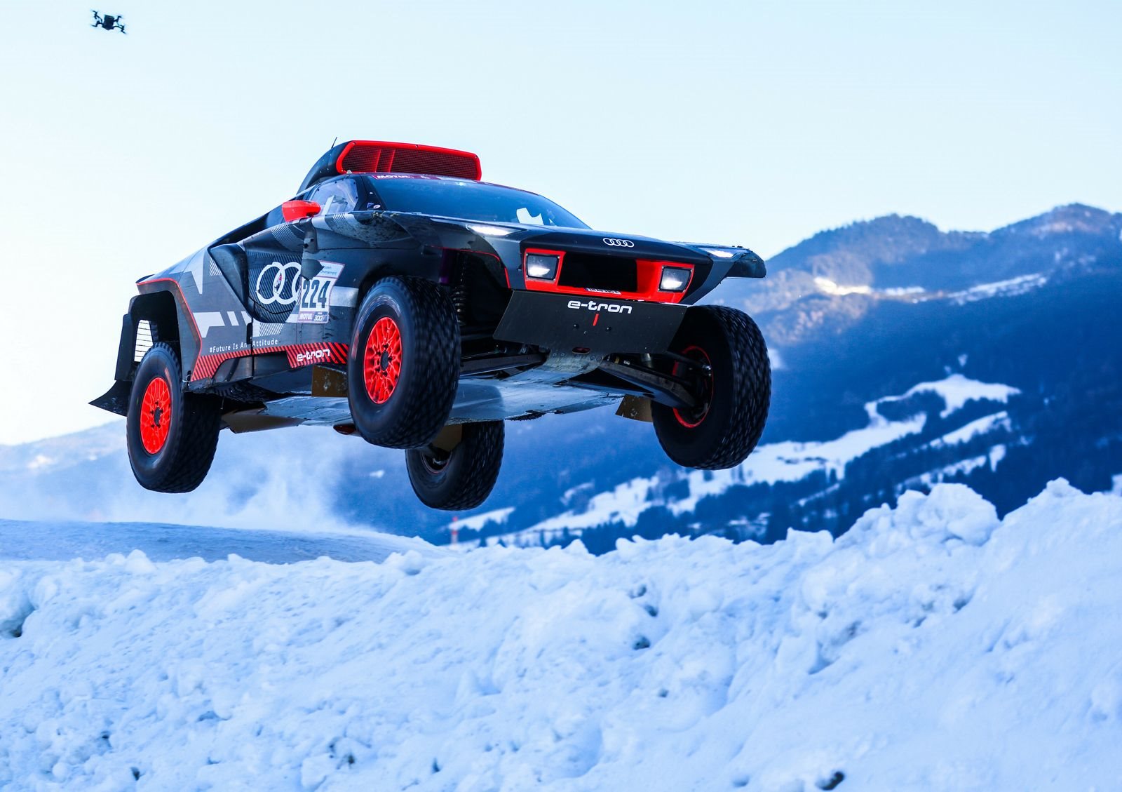 KEN BLOCK ASSUME O COMANDO DO AUDI RS Q E-TRON, foto 14
