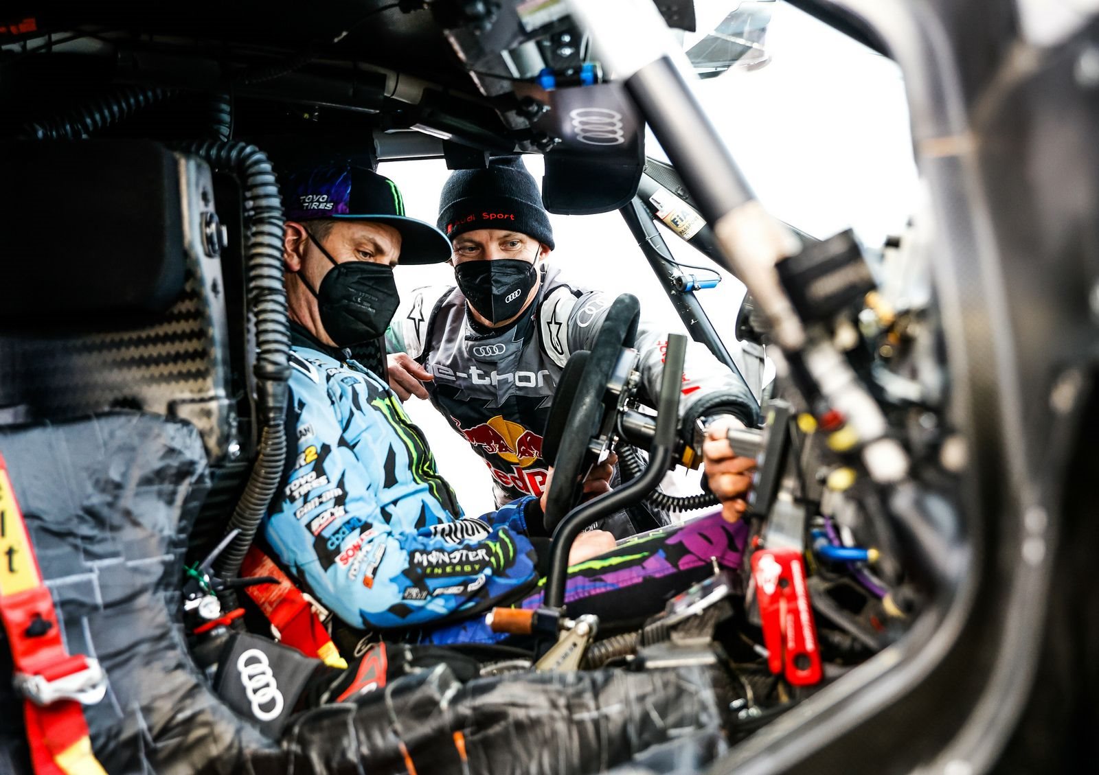 KEN BLOCK ASSUME O COMANDO DO AUDI RS Q E-TRON, foto 31
