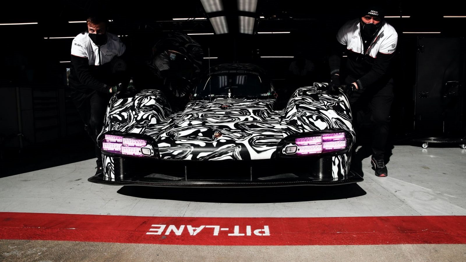 PORSCHE LMDh: COMPLETADOS COM SUCESSO OS PRIMEIROS TESTES EM UM CIRCUITO INTERNACIONAL, foto 1