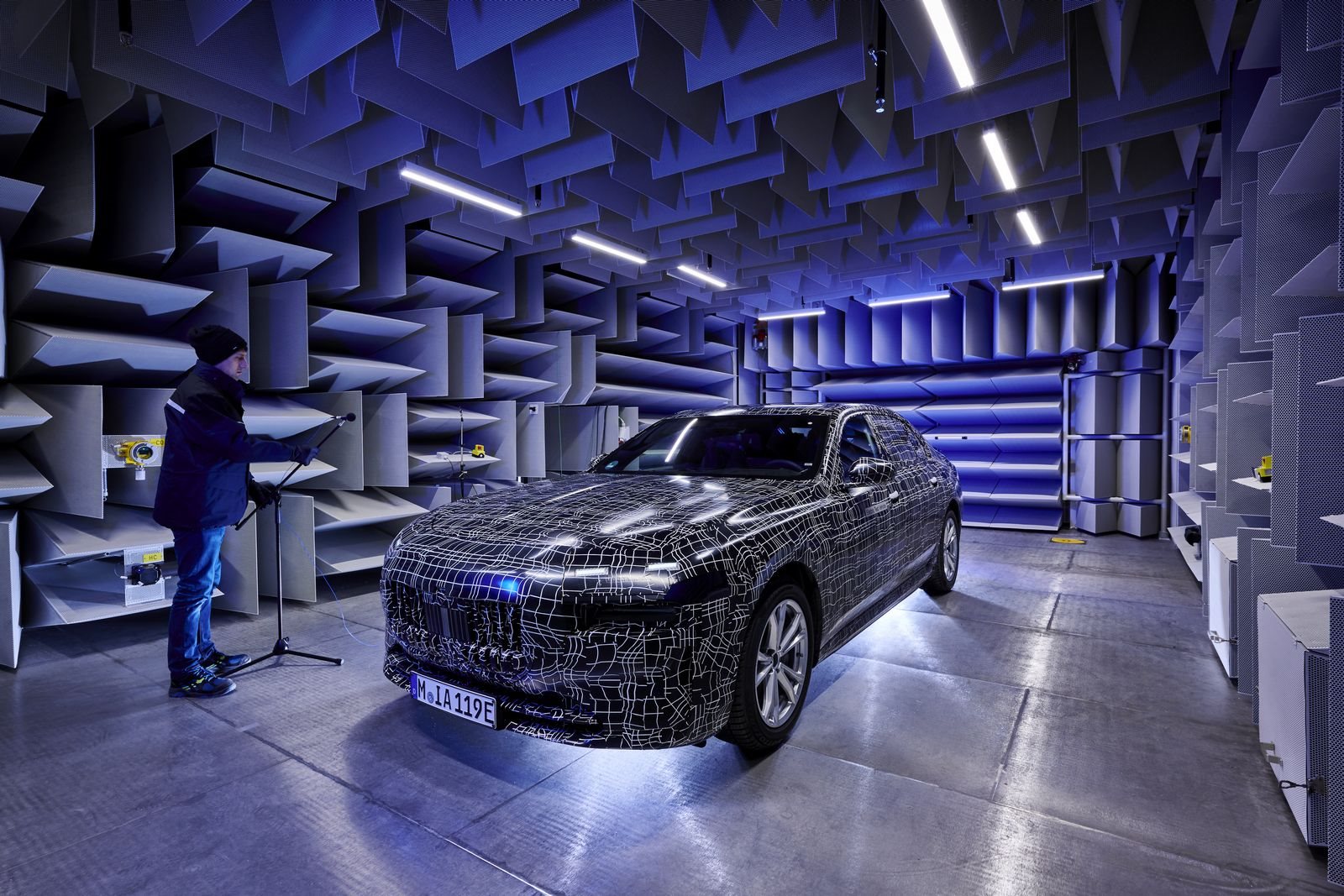 BMW i7 2022 VOLTA A APARECER EM UM NOVO TEASER, foto 8
