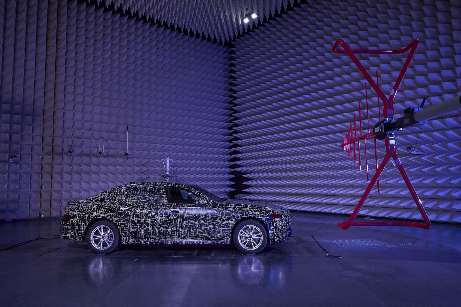 BMW i7 2022 VOLTA A APARECER EM UM NOVO TEASER, foto 22