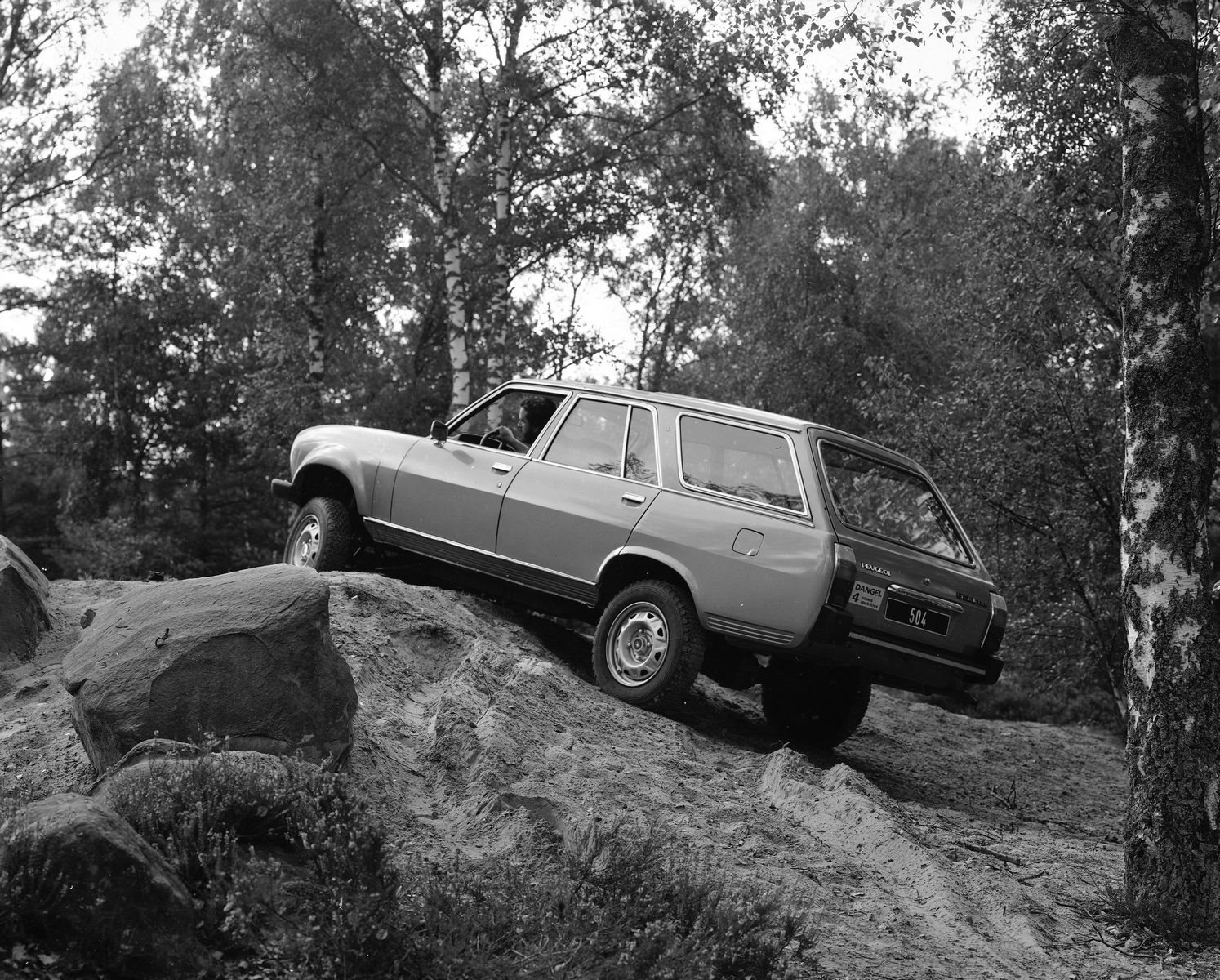 PIONEIRO NO DAKAR, O PEUGEOT 504 4X4 DANGEL FOI O PRIMEIRO MODELO DA MARCA COM TRAÇÃO TOTAL, foto 3